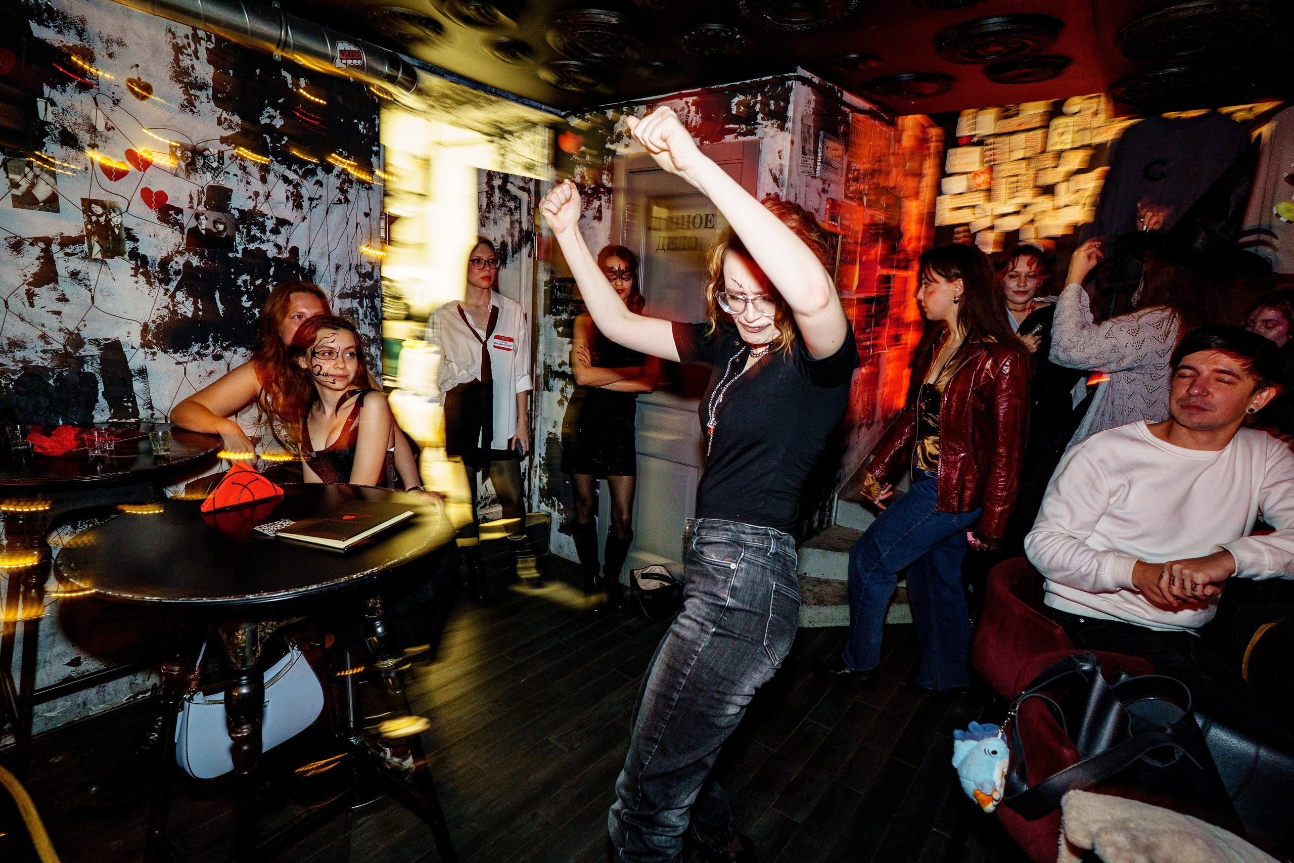 Halloween party. Бар разбитых сердец. Концертный и репортажный фотограф в Санкт-Петербурге Слава Пахомов
