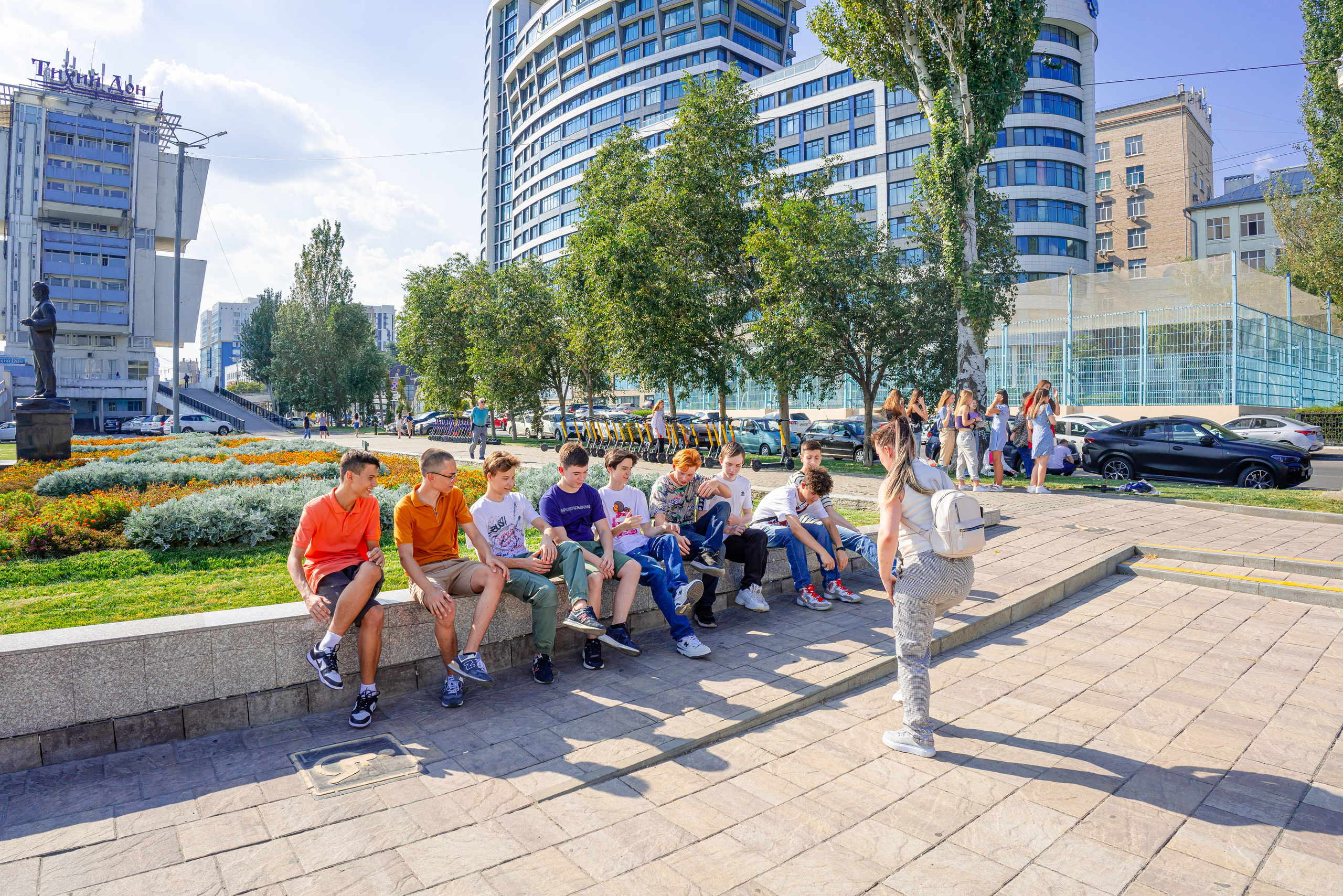 КОНТАКТЫ. Современные Выпускные Альбомы в Ростове-на-Дону