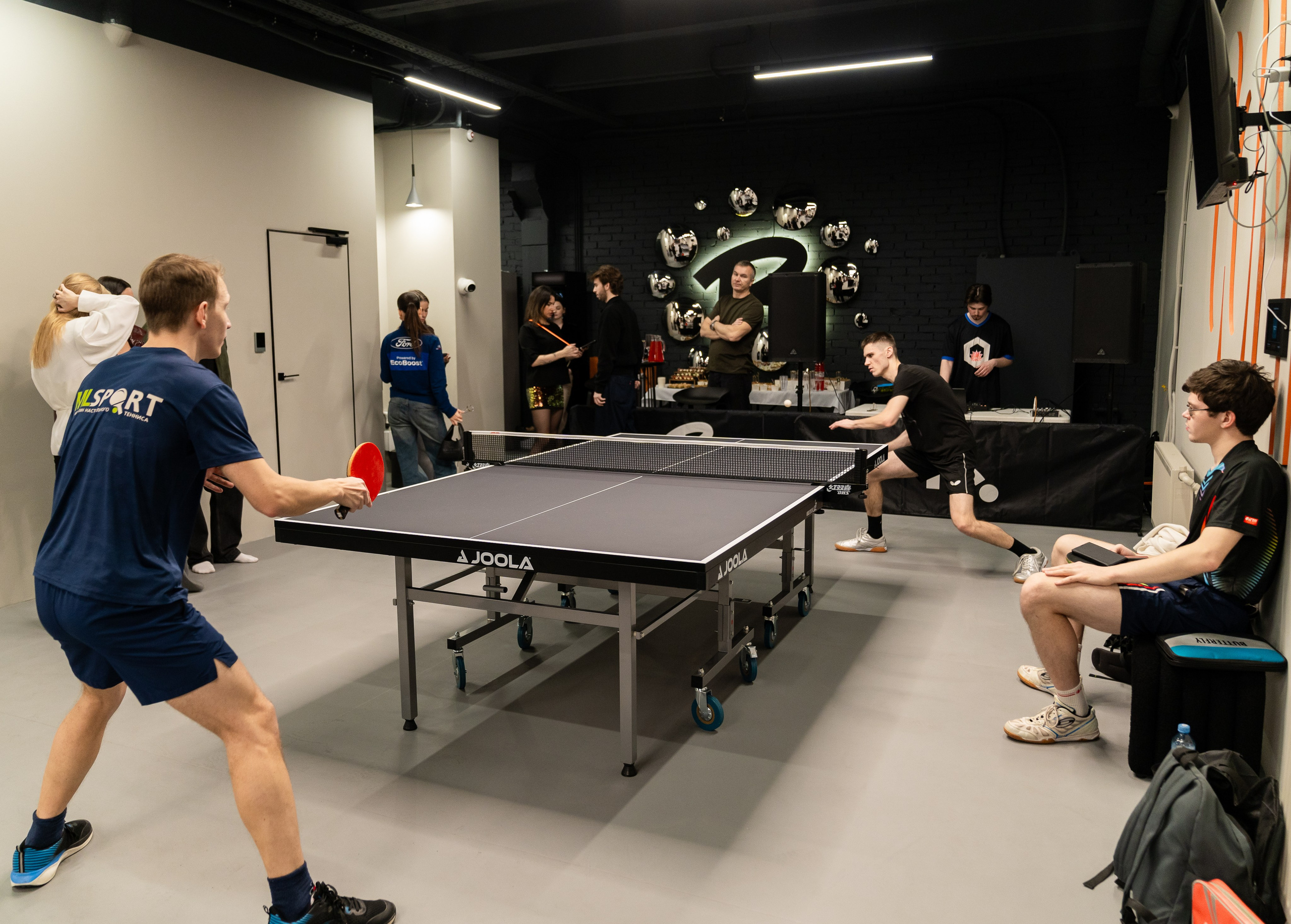 Пинг-понг клуб Ракетка, Брусницын квартал, клуб Ракетка Санкт-Петербург, клуб настольного тенниса в Санкт-Петербурге, пинг-понг клуб в Брусницын квартале Санкт-Петербург 