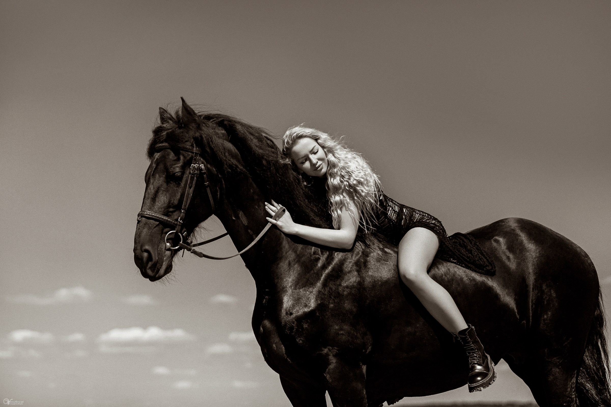 Фотосессии с лошадьми летом. Фотограф женский и мужской портрет Санкт-Петербург