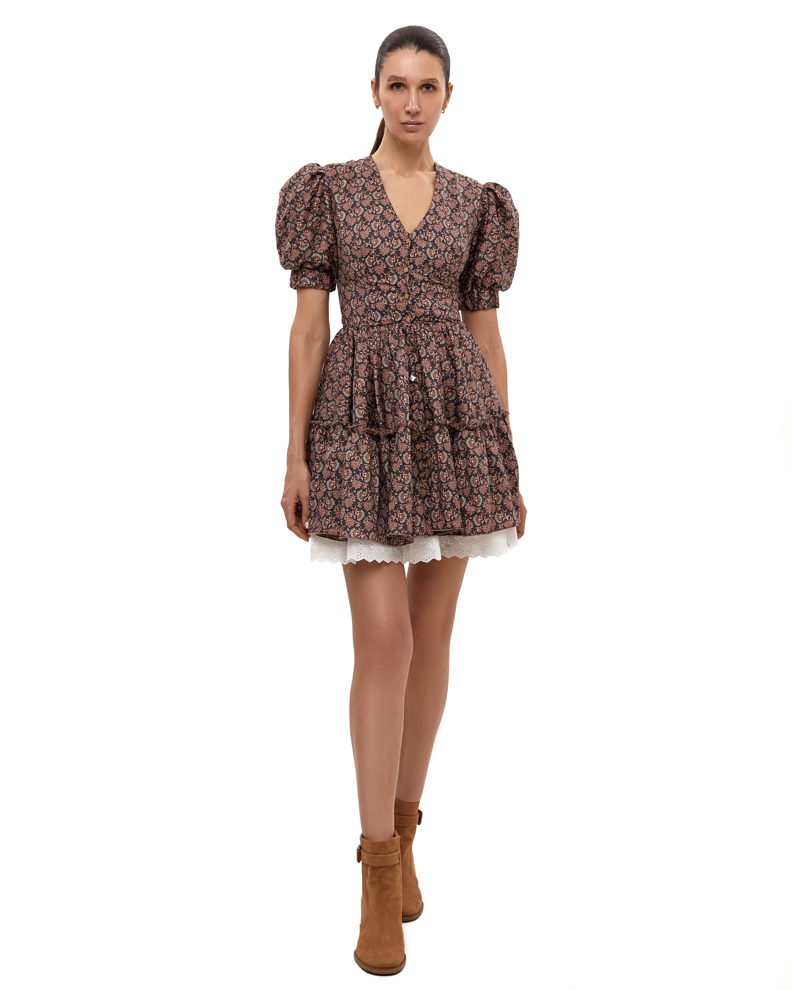 Каталог. Фотограф для брендов одежды и маркетплейсов в Москве