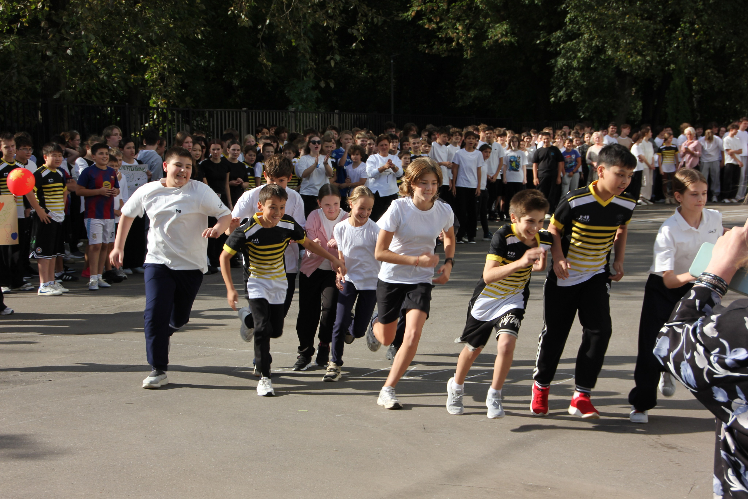 Школьный кросс 12.09.26. Фотограф, оператор в Москве Савелий Колчугин