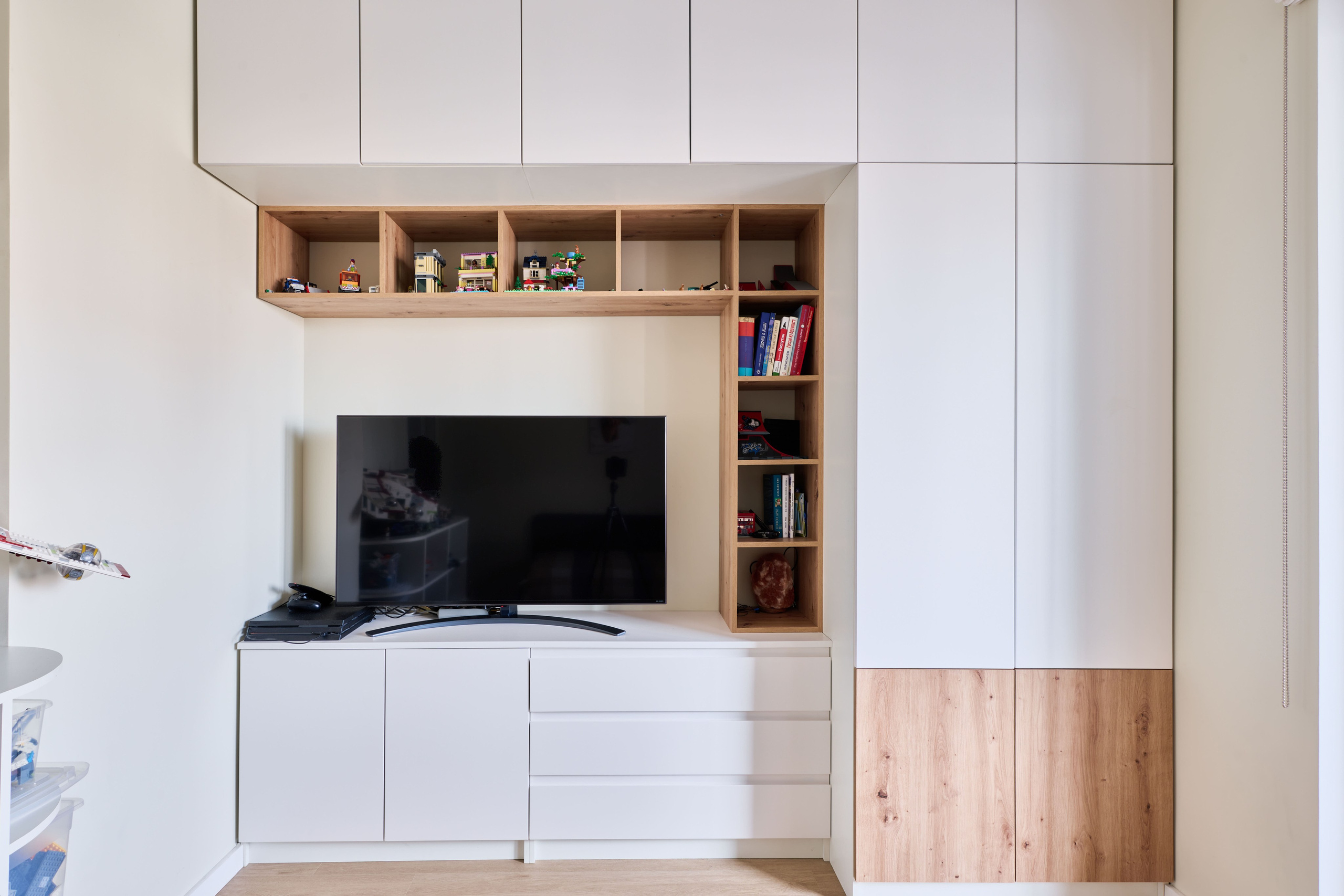 На улице Юных Ленинцев. Никита Хохловский фото и видео продакшн