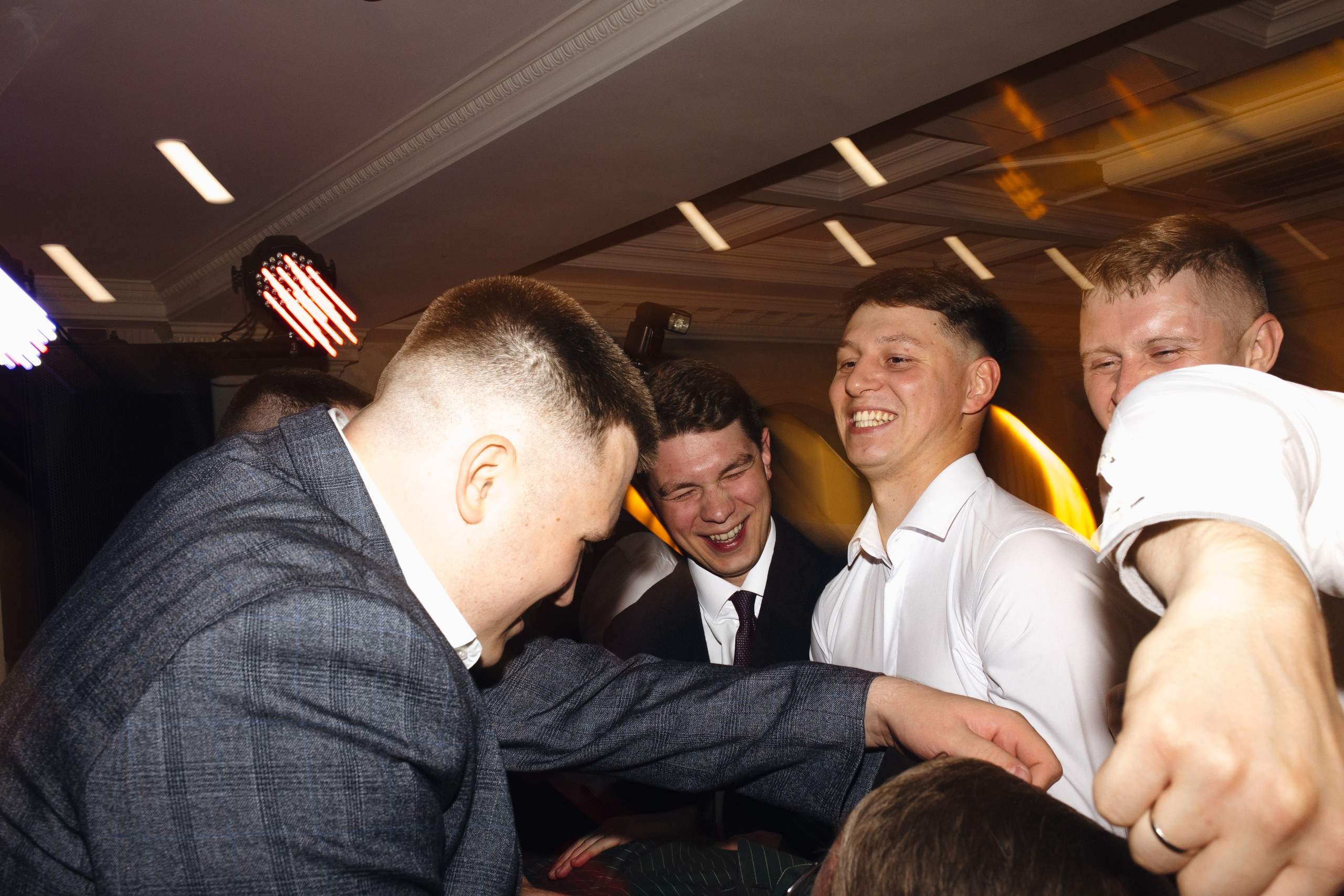 Банкет (Кристина&Алексей). Свадебные фотографы в г. Сургут Маркова Наталья и Замахина Елена