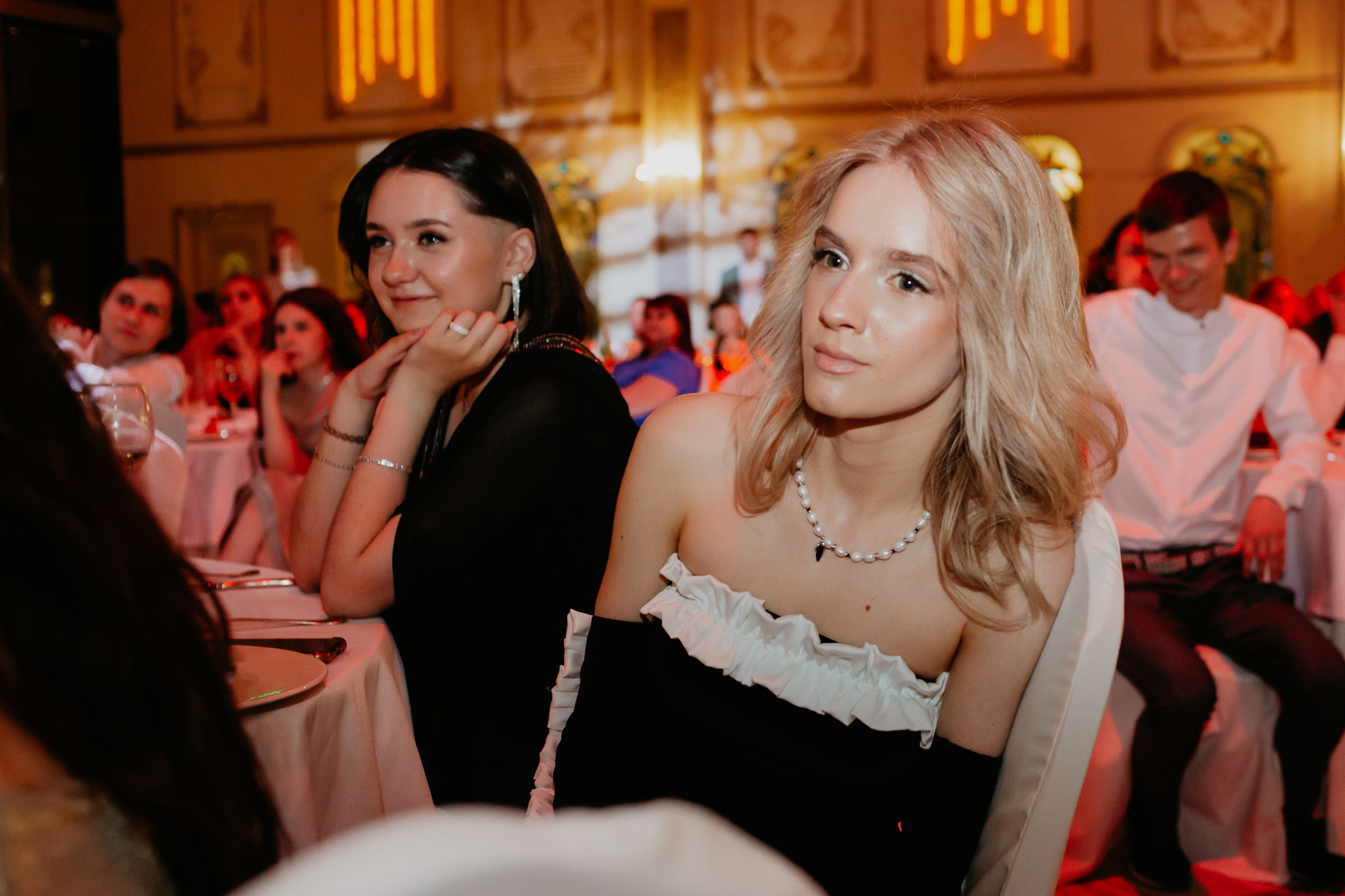 Выпускной. 11 лицей. Фотограф в Челябинске Ополихина Анна