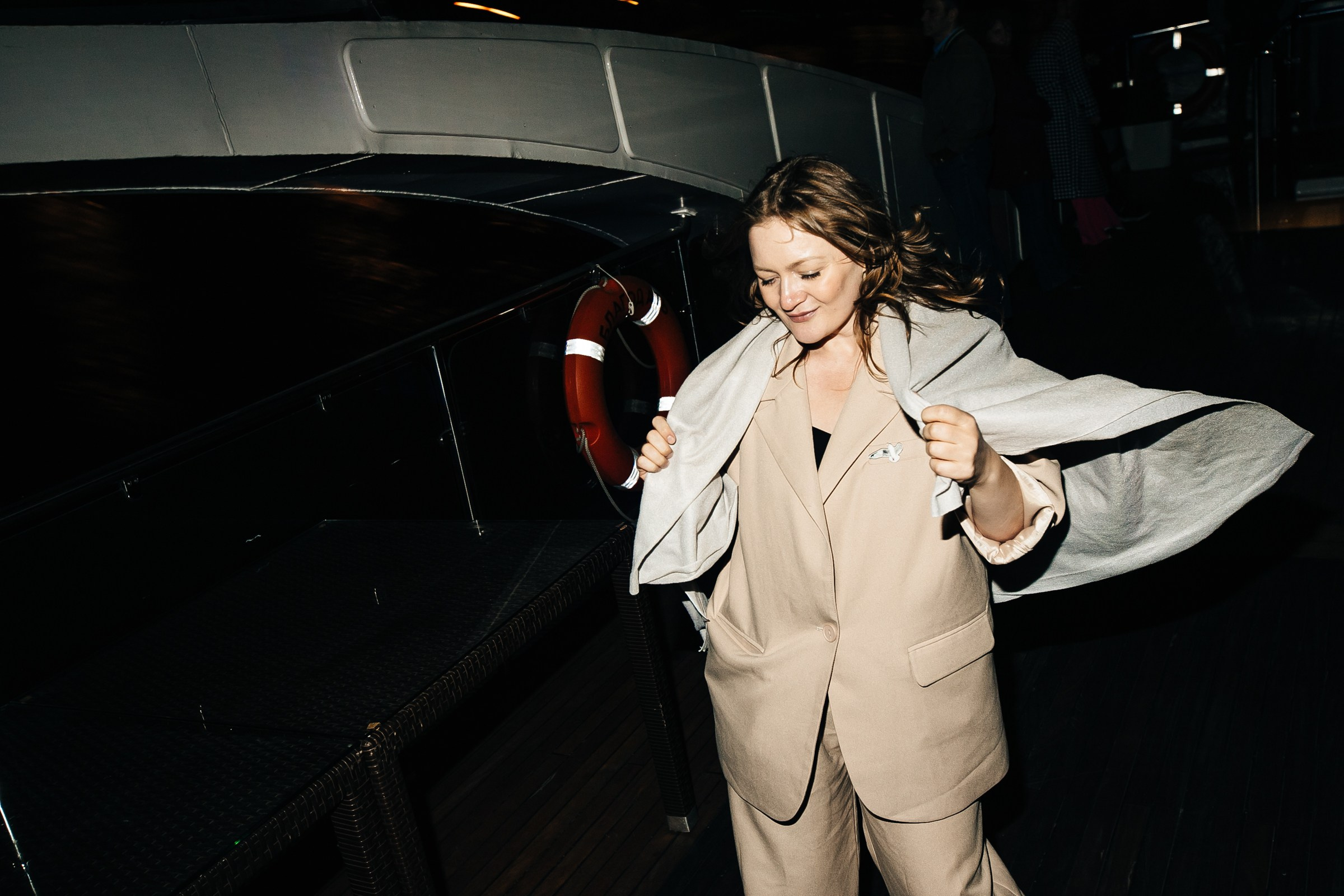 Корпоратив на теплоходе. Женский и репортажный фотограф Москва Натали Смирнова