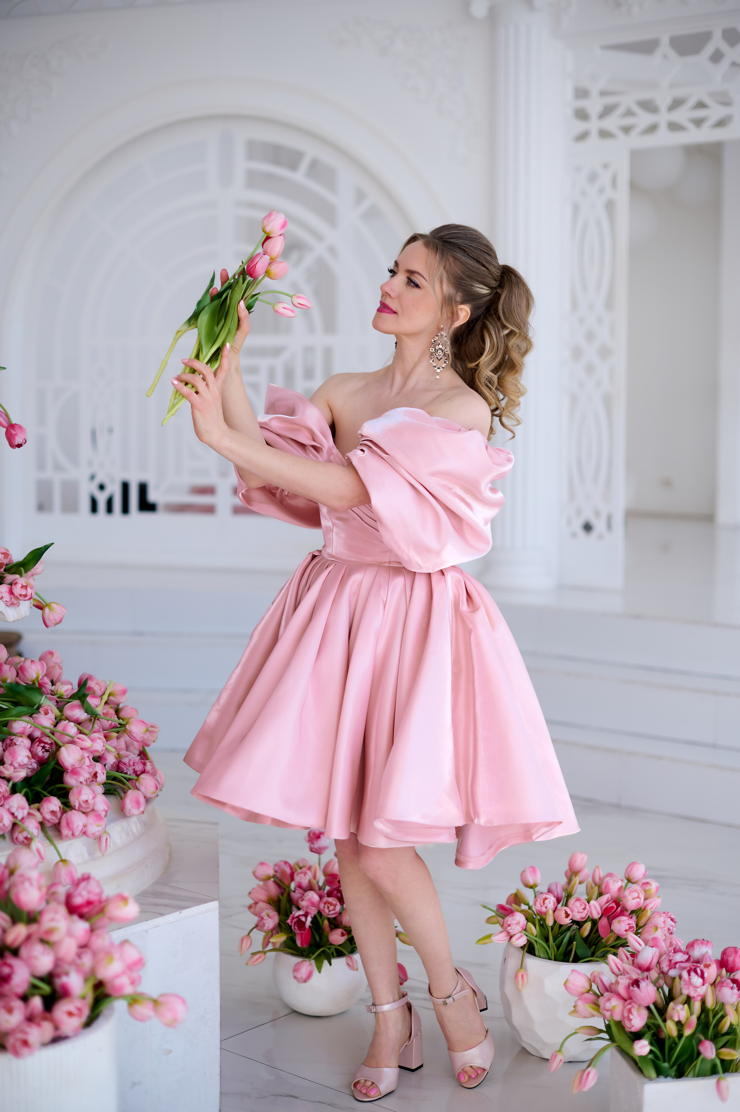 Яркая съёмка в цветочном интеръере. Семейный и женский фотограф в Москве Зоя Бучерова