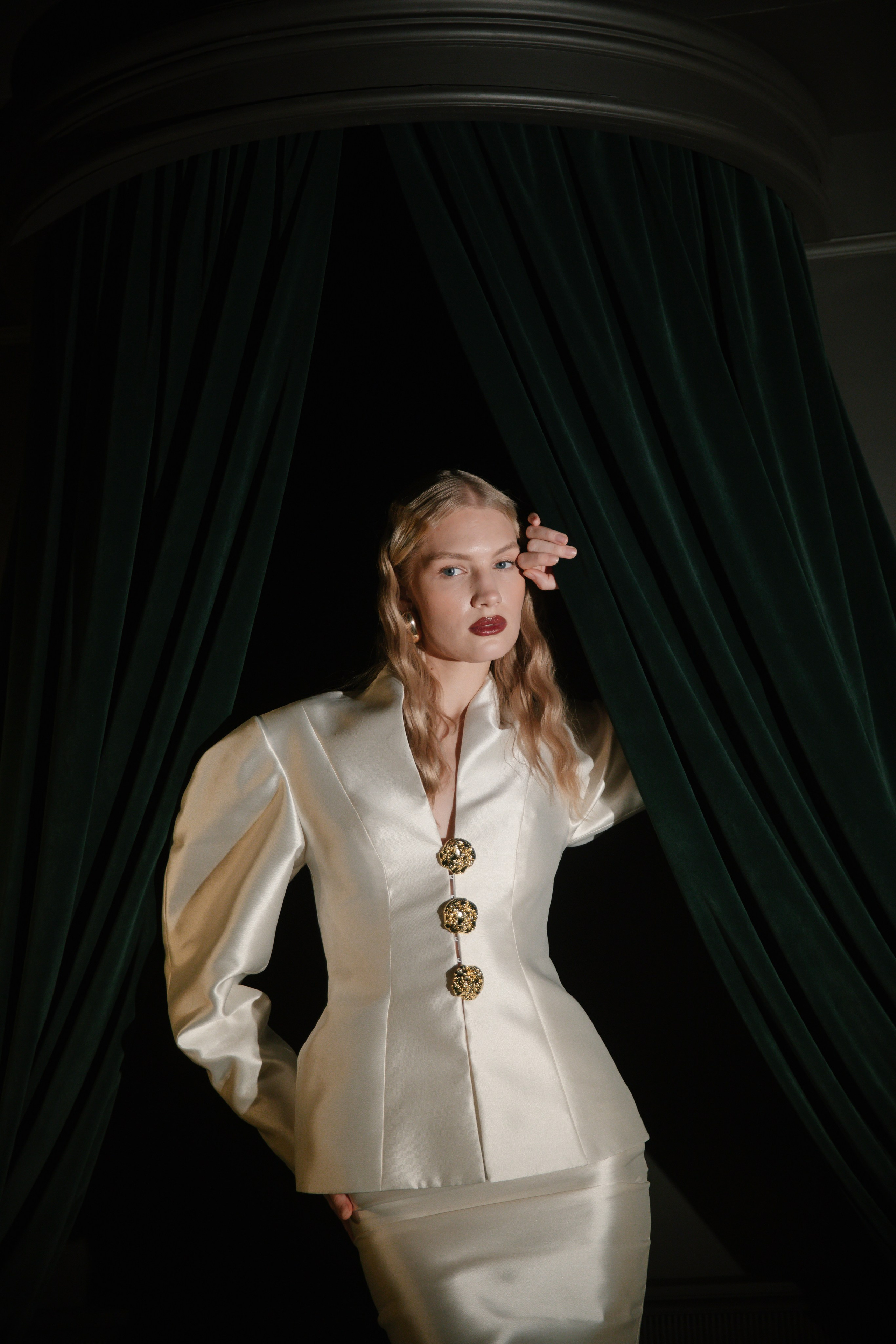 Свадебная фотосессия в студии. Свадебный и семейный фотограф Анастасия Романова в Москве и Московской области