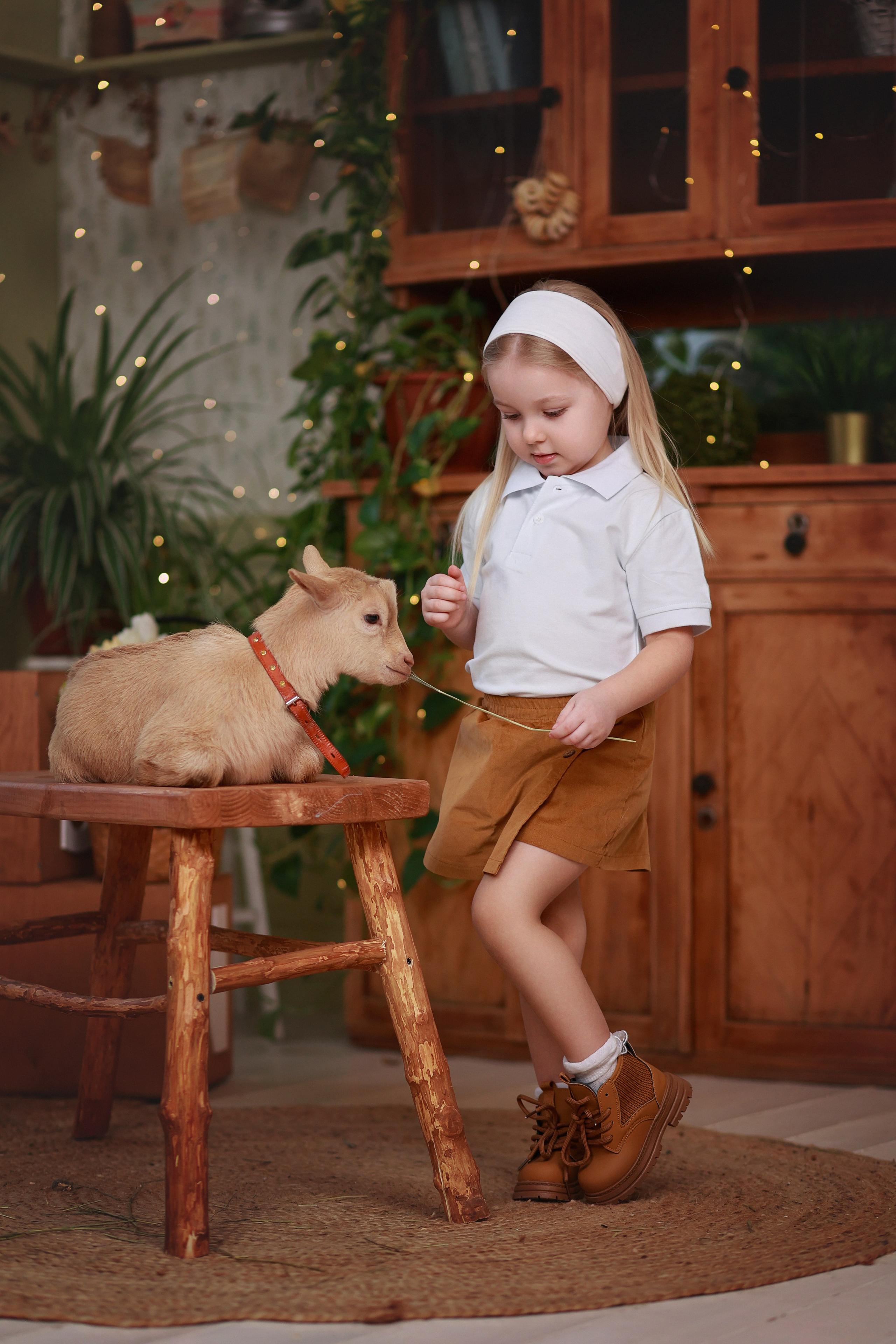 Фотопроект с козочкой и кроликами. Детский семейный фотограф Краснодар