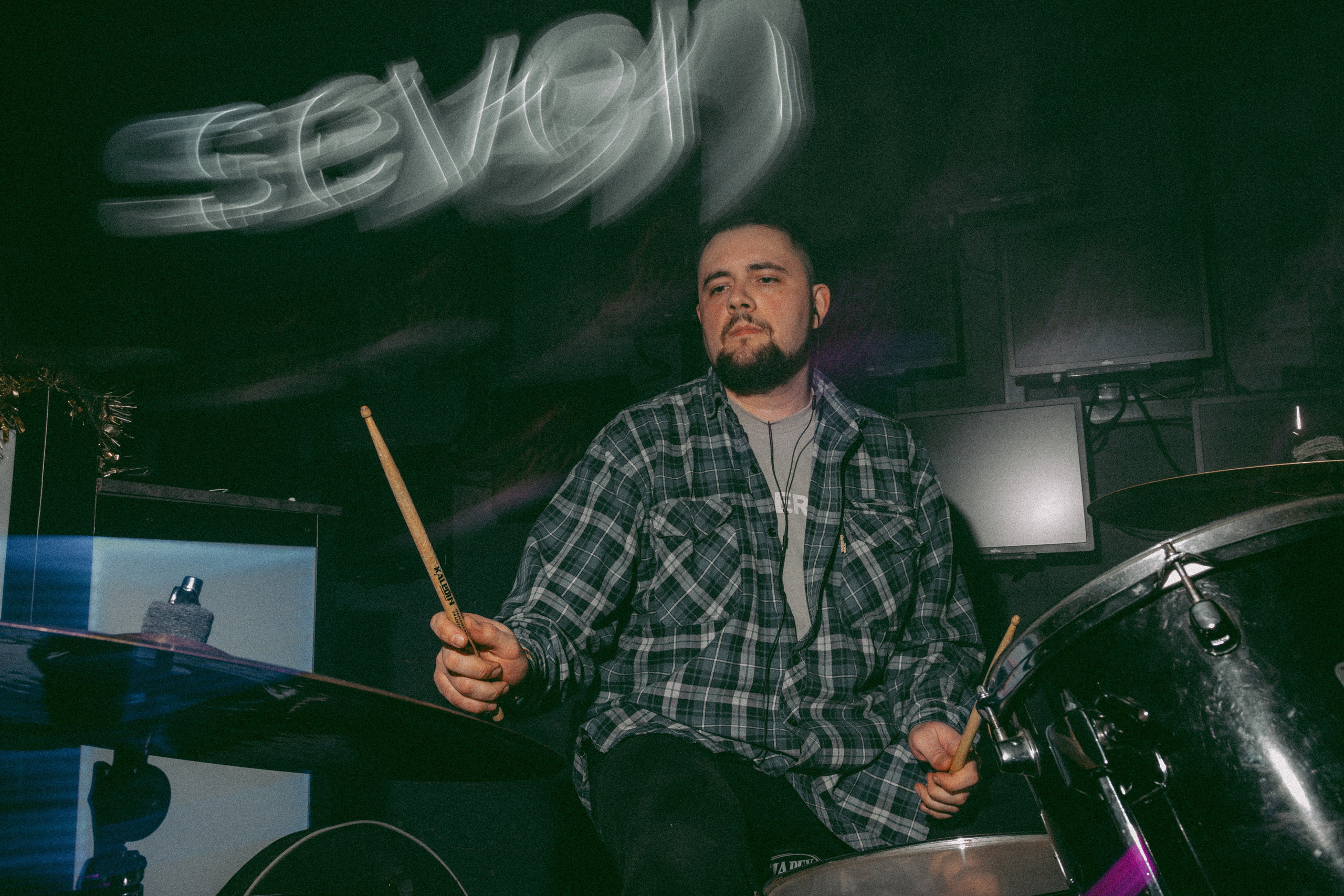 SEVEN bar — New Year