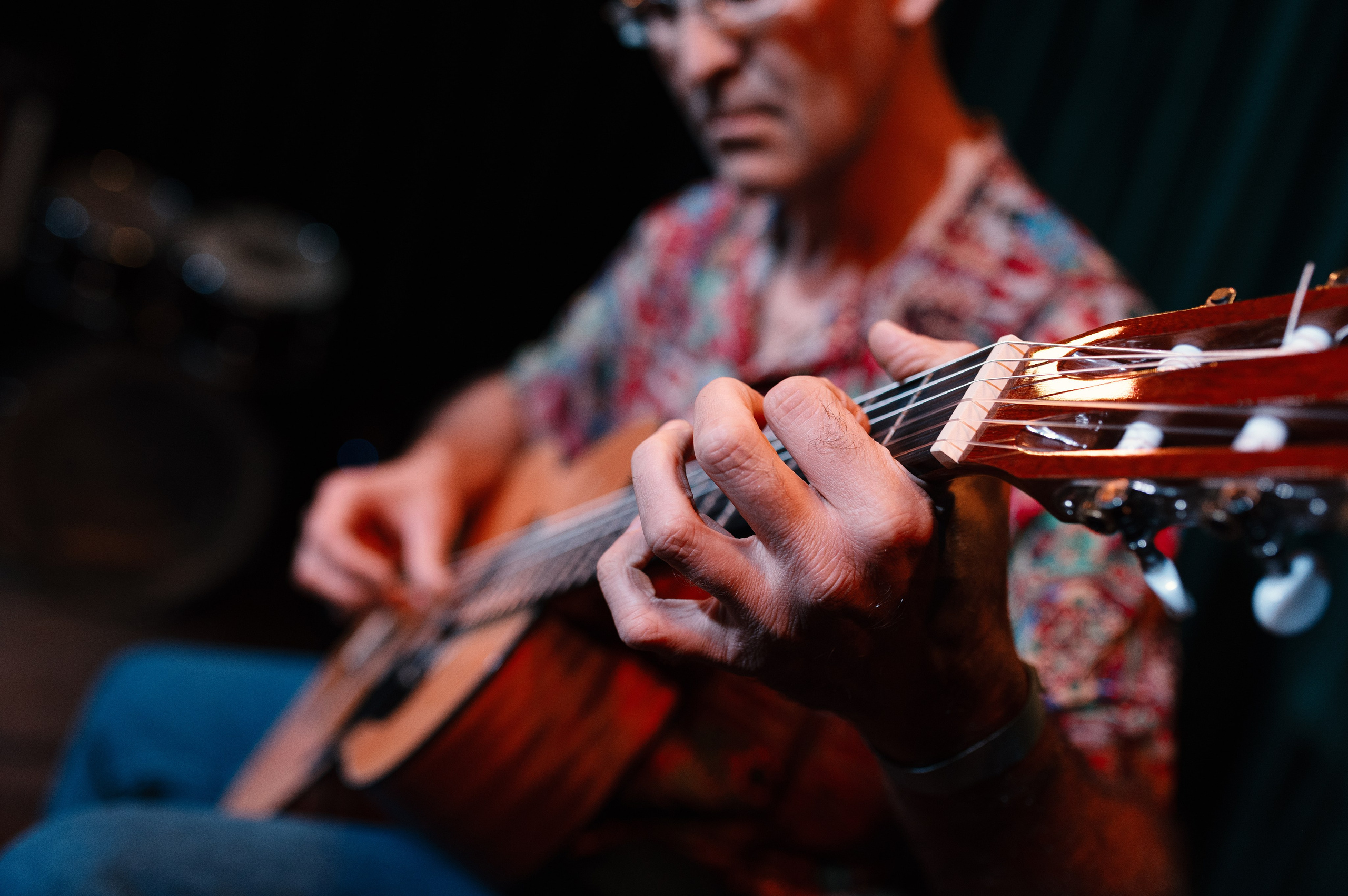 Поэтический клуб «Птицы». Квартирник, малый Рок бар. Профессиональная фотосессия в Краснодаре | Фотограф Денис Труфанов