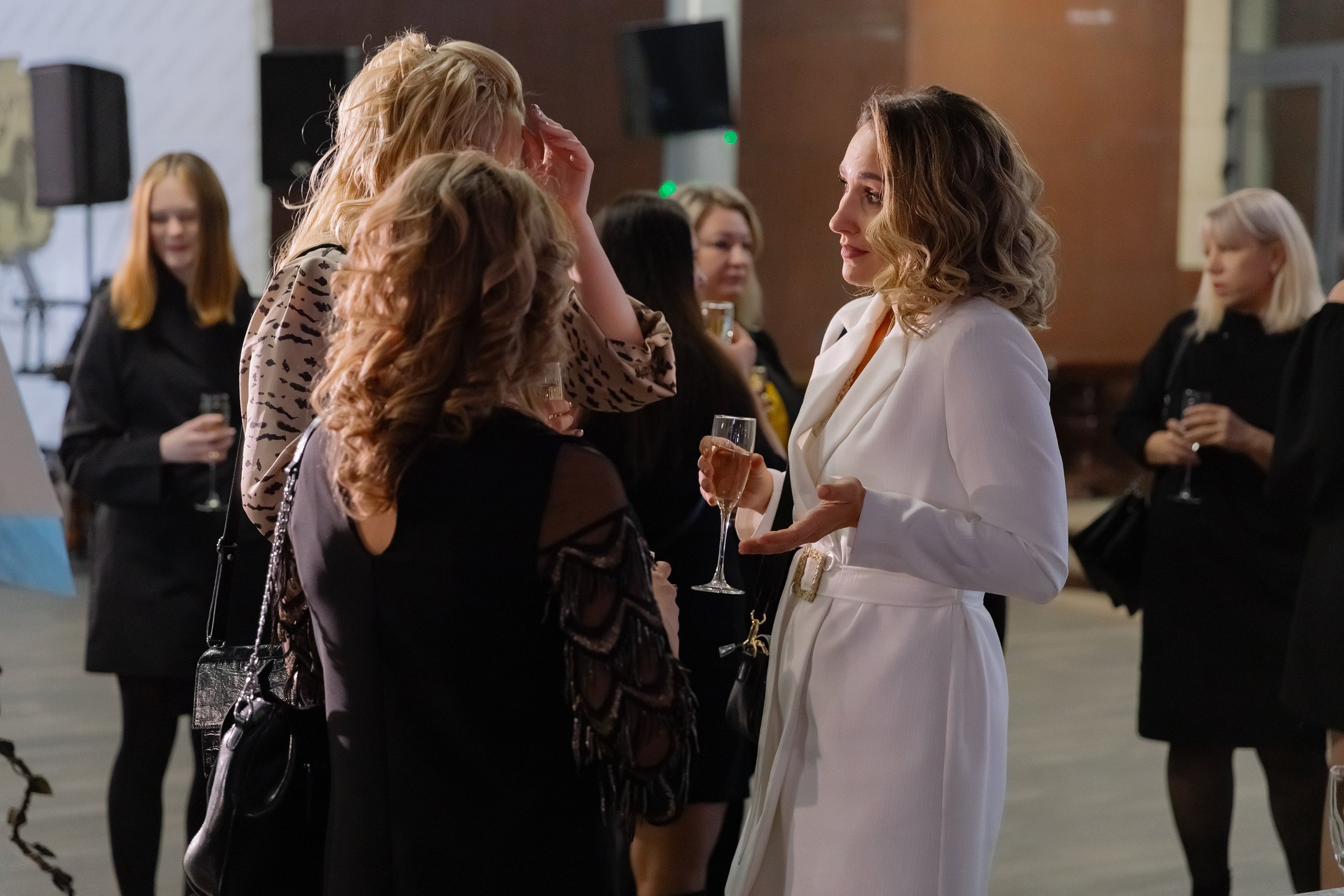 Корпоративная новогодняя фотосъемка для BELARUSBANK в Ресторане «Урарту». Свадебный фотограф в Минске/Беларуси Сергей Спиридонов