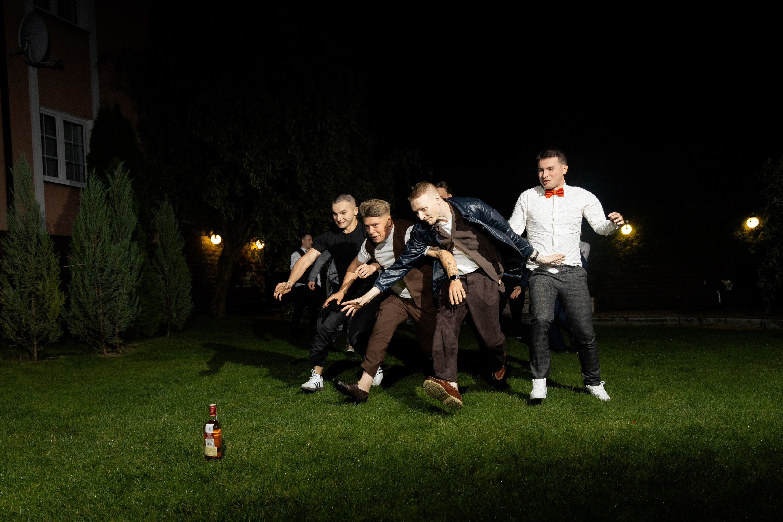 Свадебная фотосессия Анастасии и Игоря в Усадьбе Легенда. Свадебный фотограф в Минске/Беларуси Сергей Спиридонов