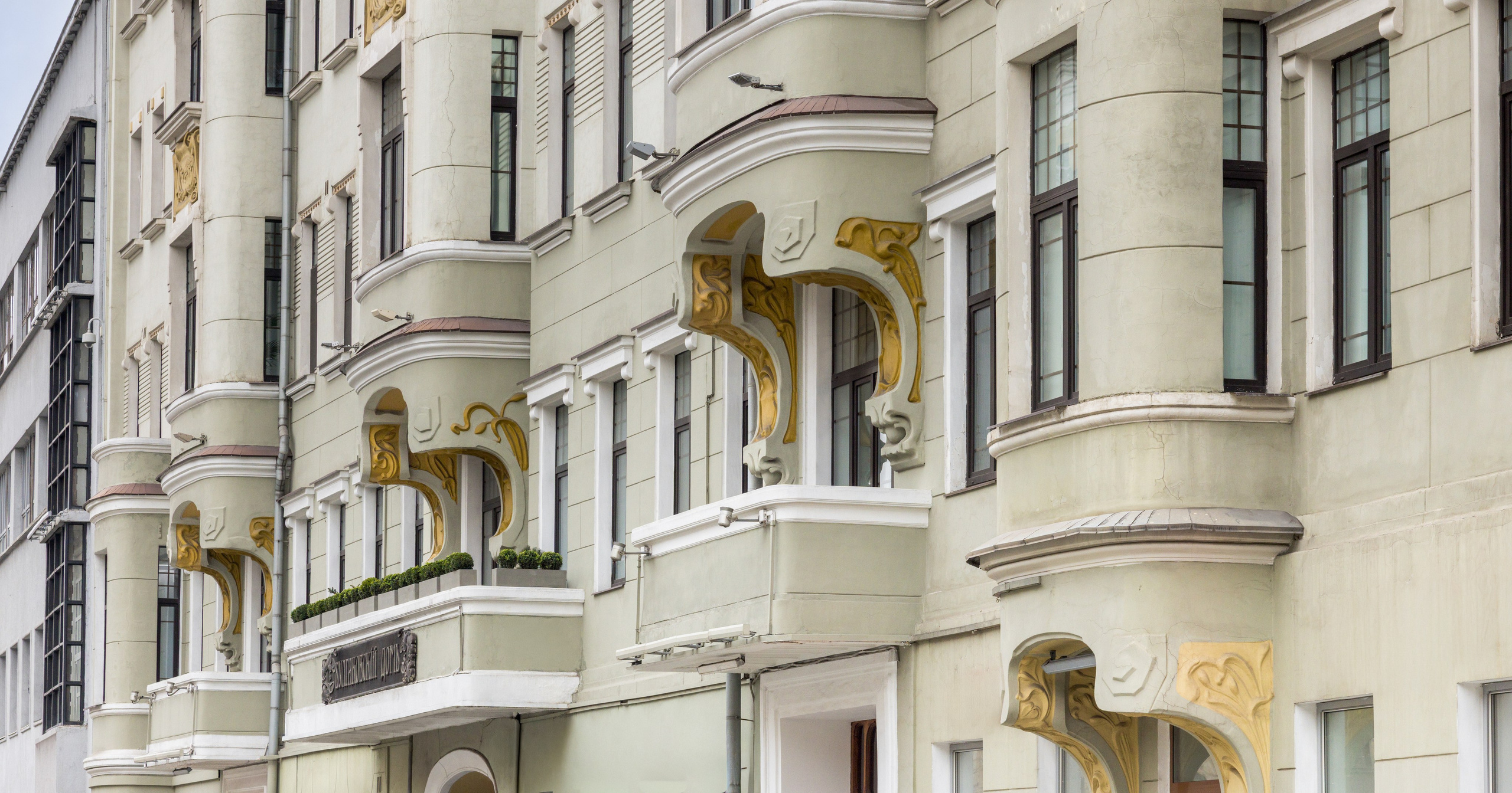 Архитектурная фотосъемка Доходных домов для МосквичMAG. Интерьерный фотограф