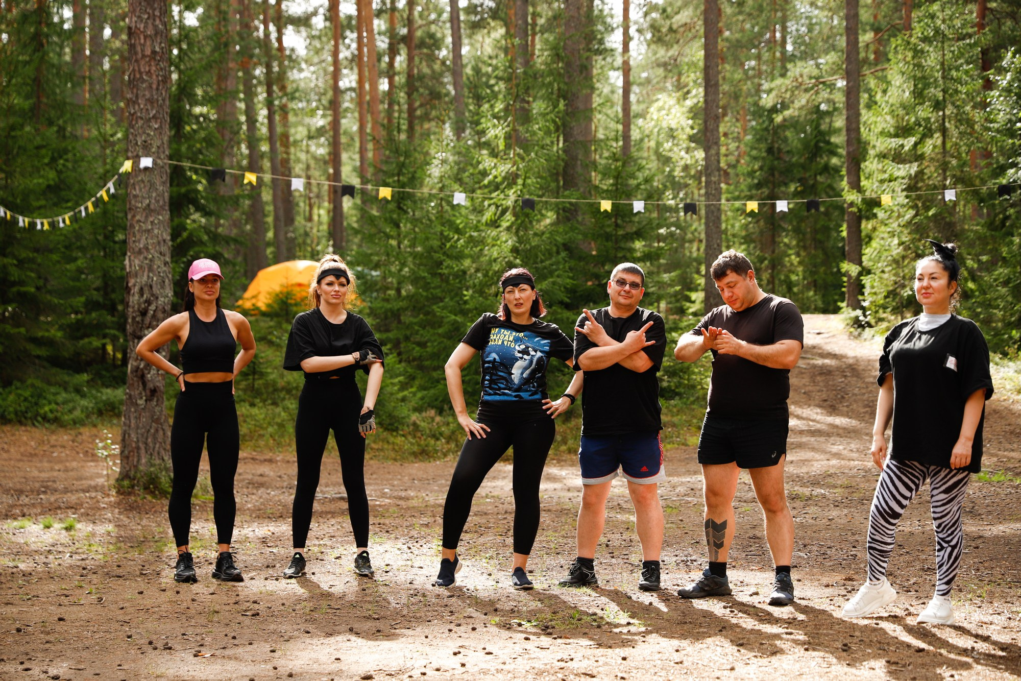 «Последний герой» в лагере для взрослых «Изи». Фотограф Дарья Попова