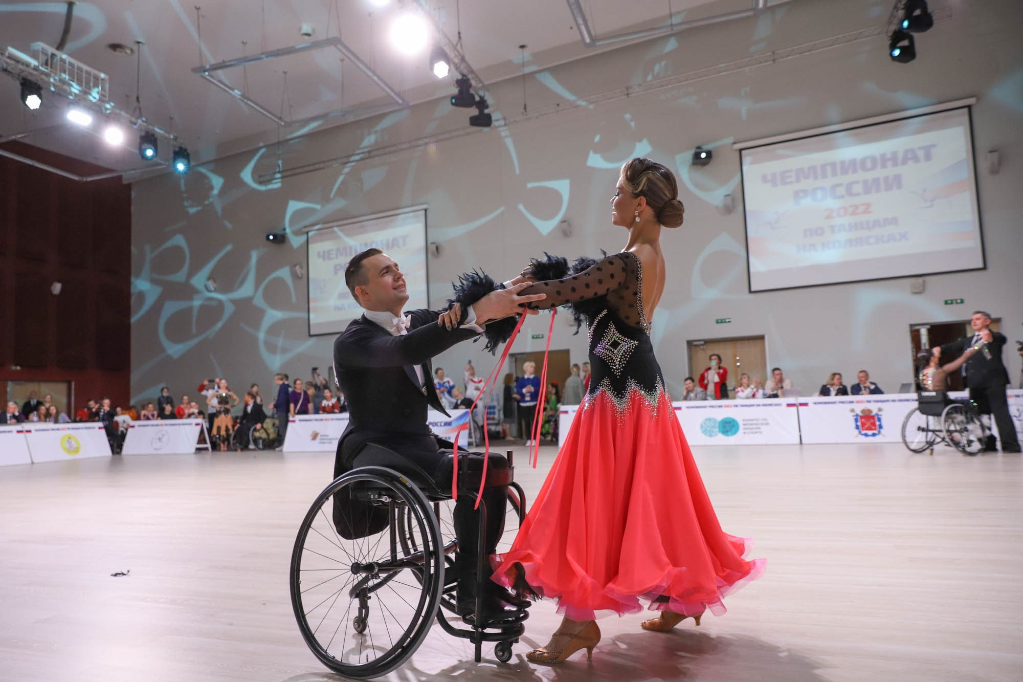 Чемпионат России по танцам на колясках. Фотограф Дарья Попова