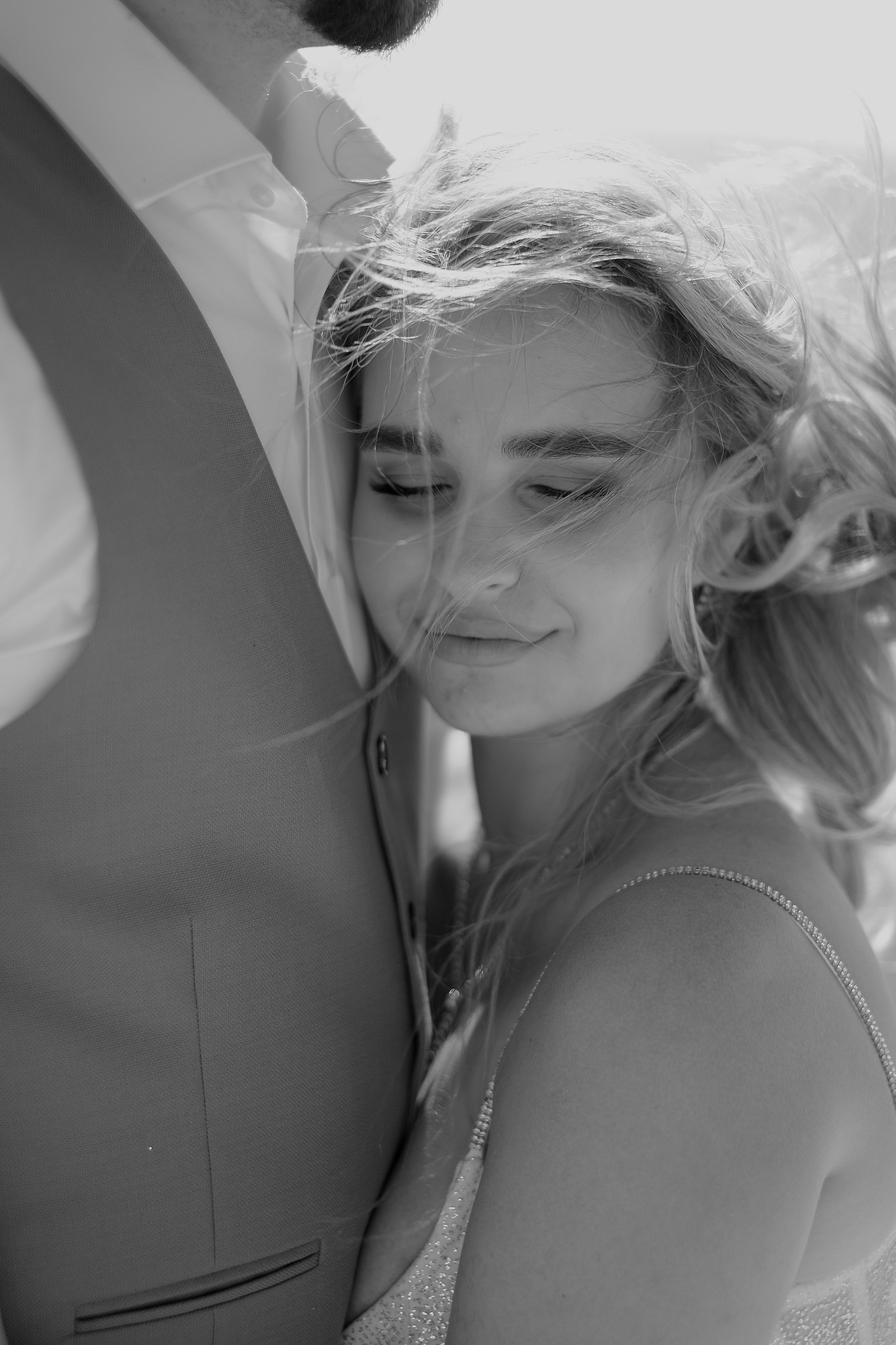 Свадебная фотосессия в Новом Херсонесе и Фиоленте. Профессиональная фотосъемка в Крыму. Натуральные эмоции и живые кадры. Забронируйте дату прямо сейчас!