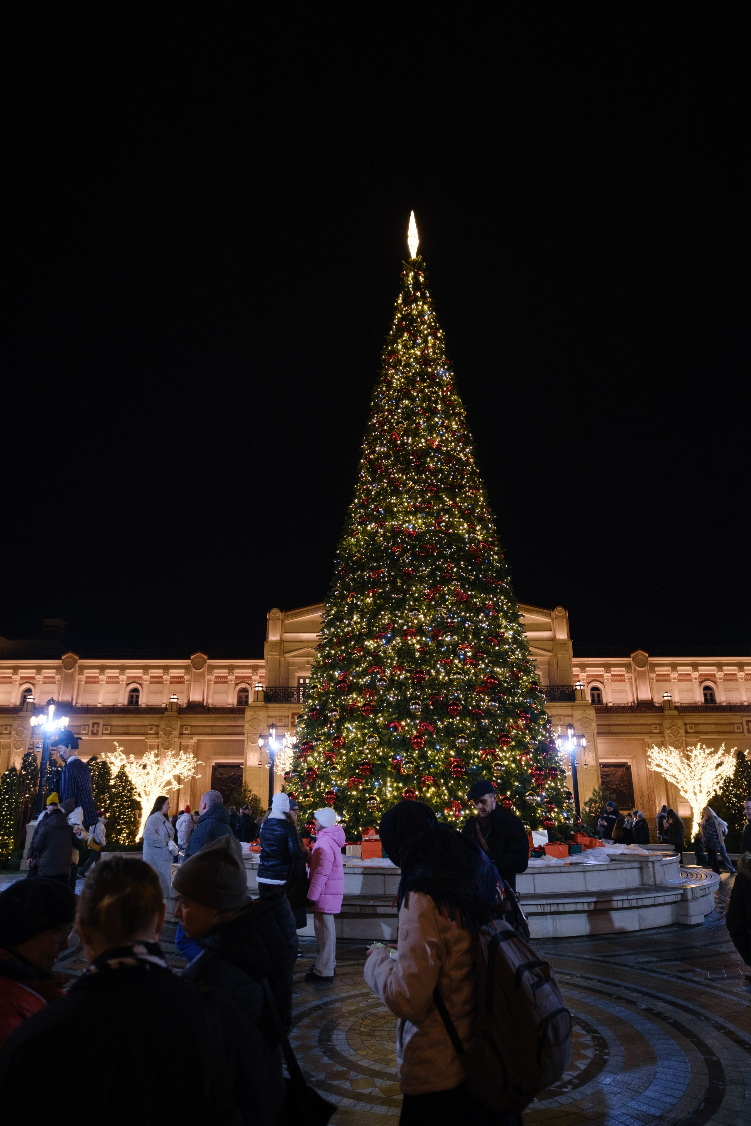 Новогодний репортаж из парка «Новый Херсонес» | Фотограф Илья Желдак. Профессиональная фотосъемка в Крыму. Натуральные эмоции и живые кадры. Забронируйте дату прямо сейчас!