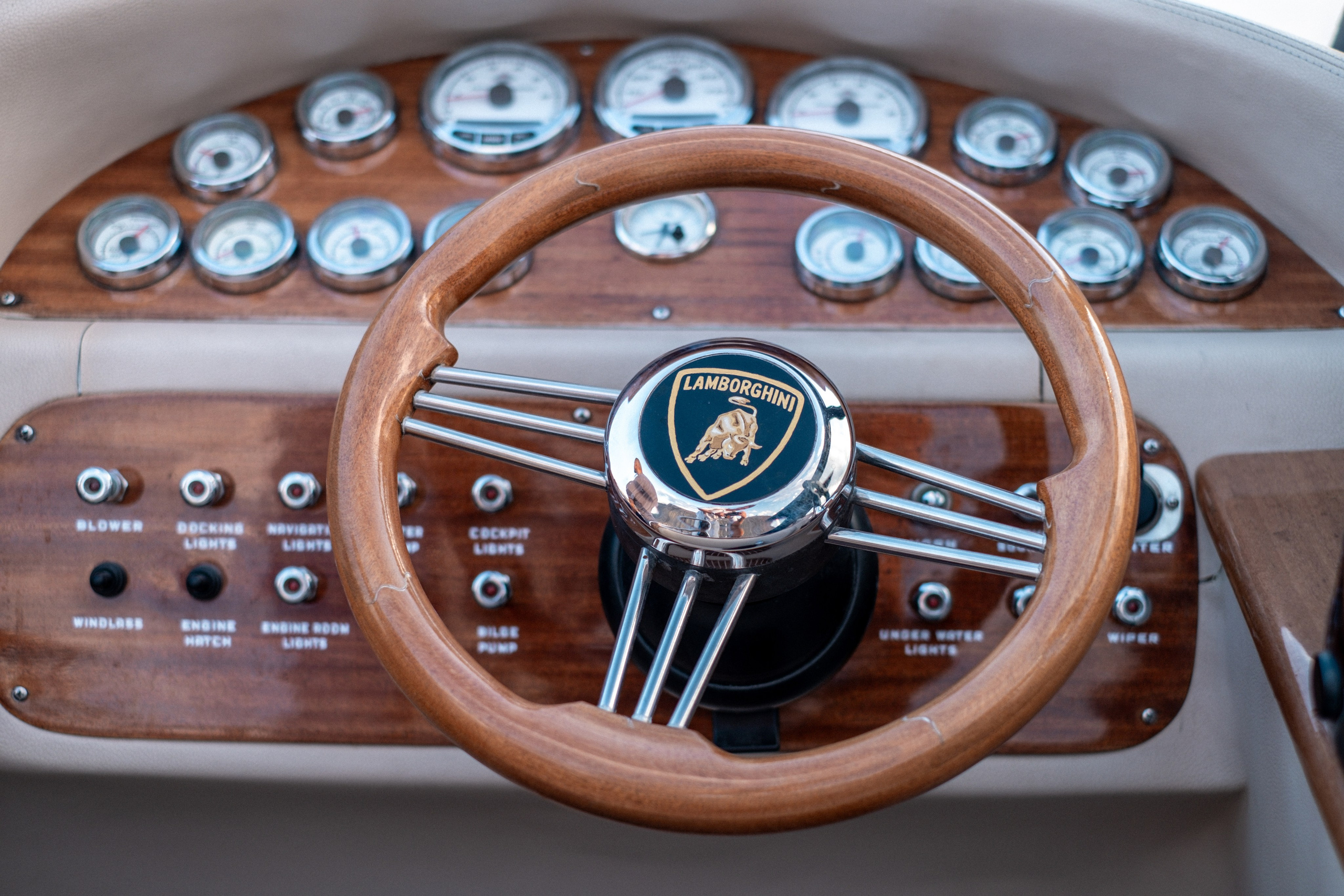 М+А — Прогулка на катере в Балаклаве. Профессиональная фотосъемка в Крыму. Натуральные эмоции и живые кадры. Забронируйте дату прямо сейчас!