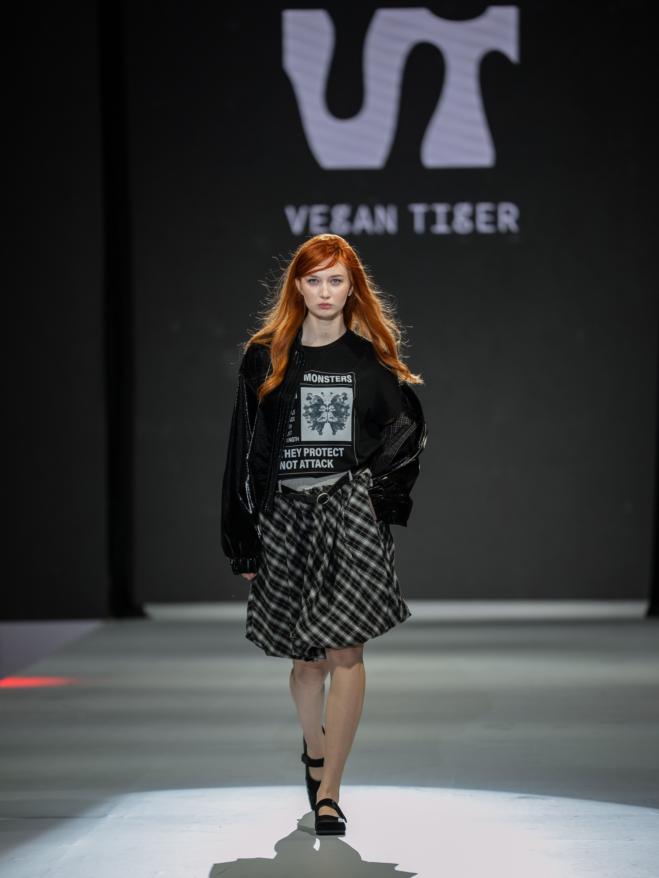 EURASIAN FASHION WEEK Vegan Tiger. Сайт Алматинского НЮ АРТ, будуар и фэшн фотографа Дениса Карпенко