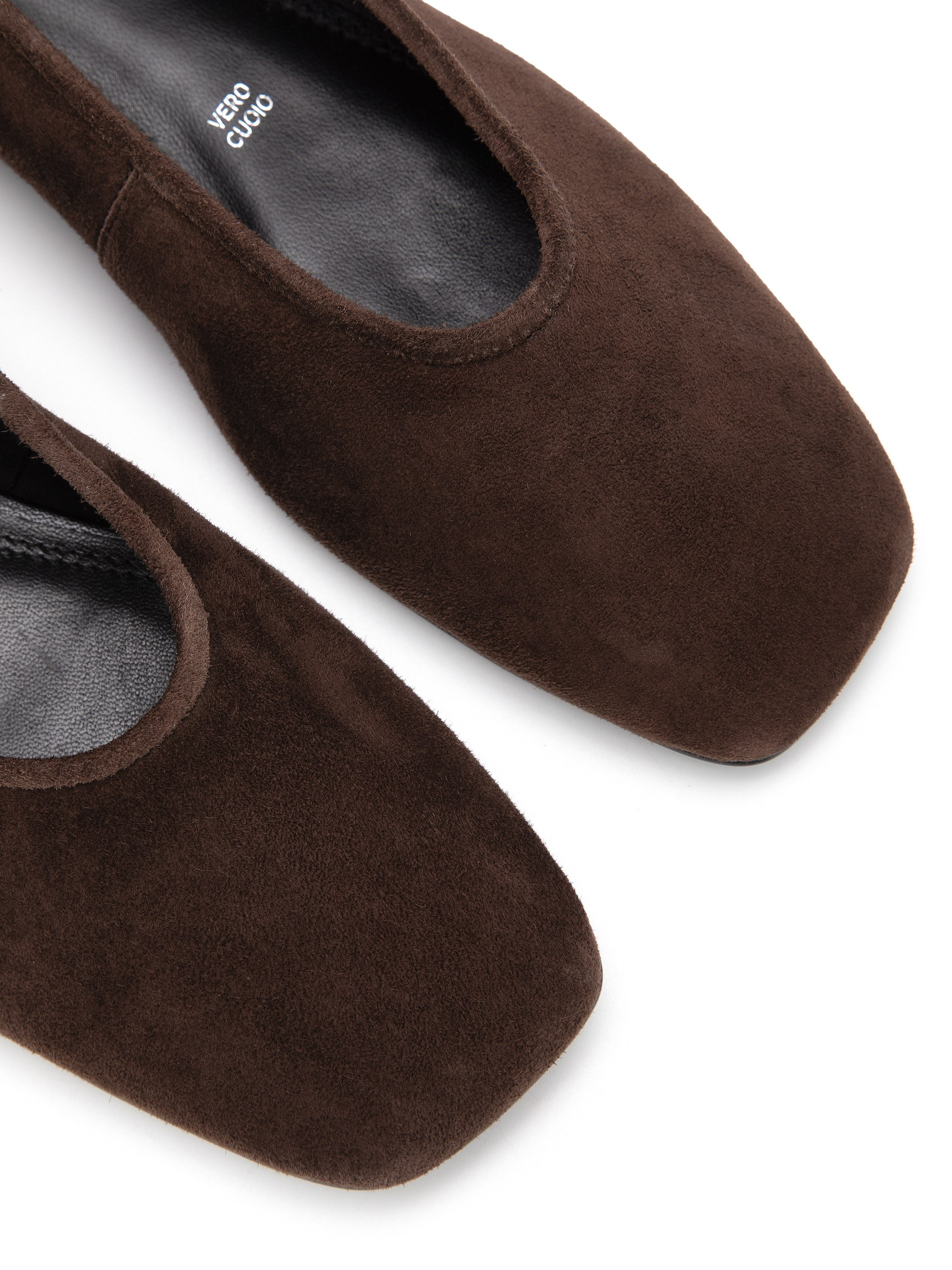 Каталожная фотография обуви. Фотограф в Москве Егор Гончаров