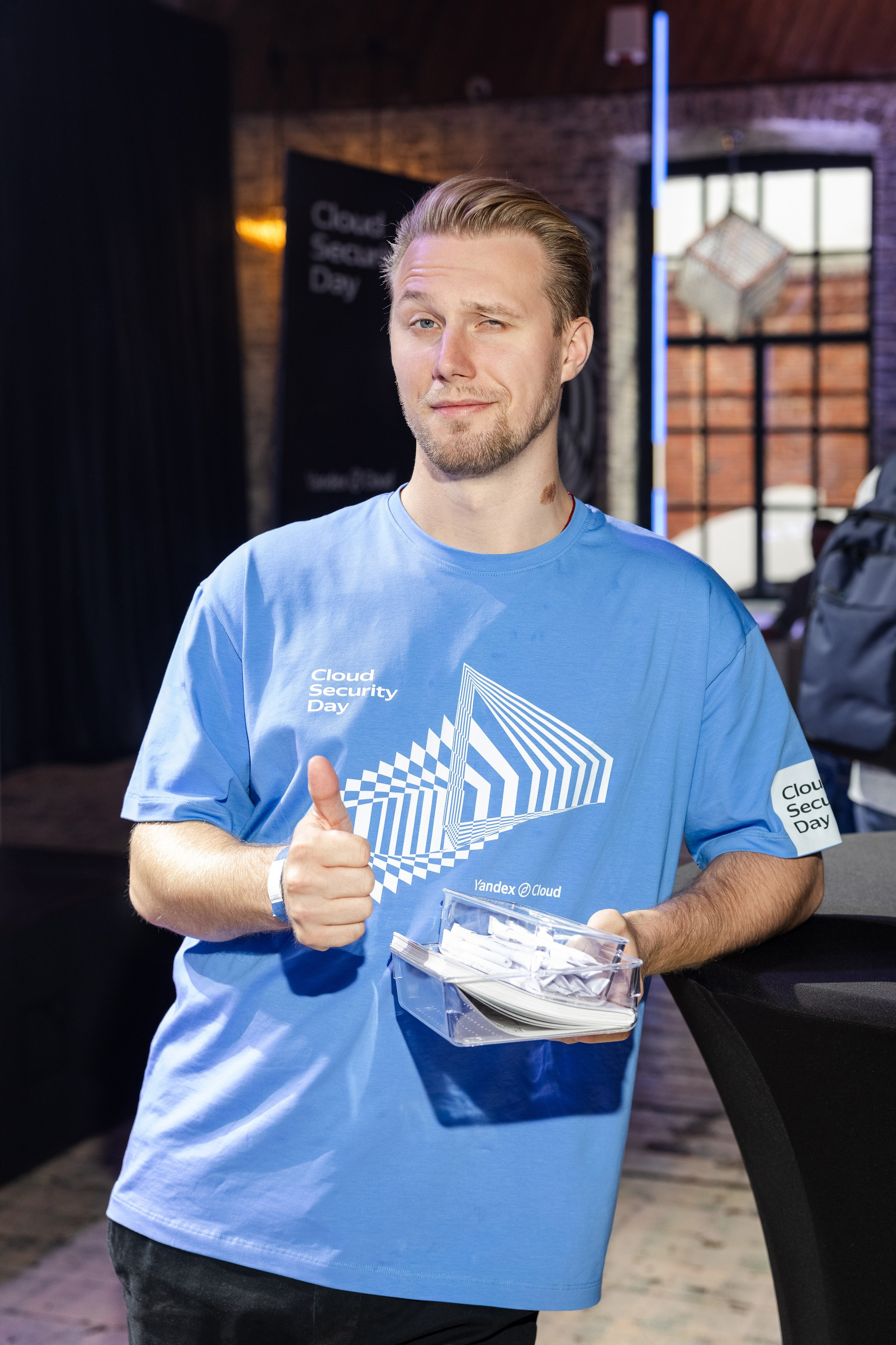 Cloud Security Day. Свадебный репортажный фотограф в Москве