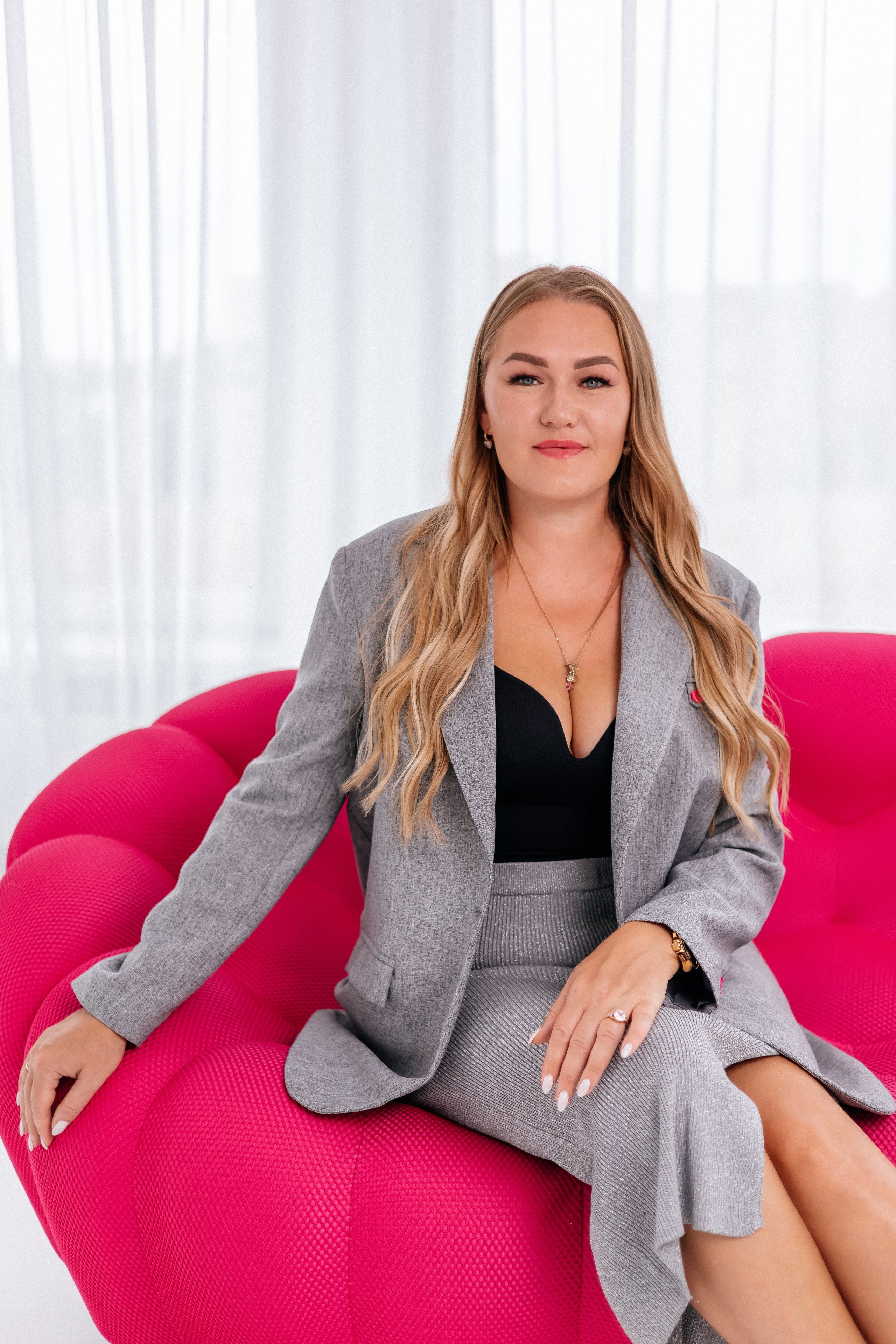 Мастера по наращиванию волос. Светлана Ванцлав — фотограф Минск, Беларусь