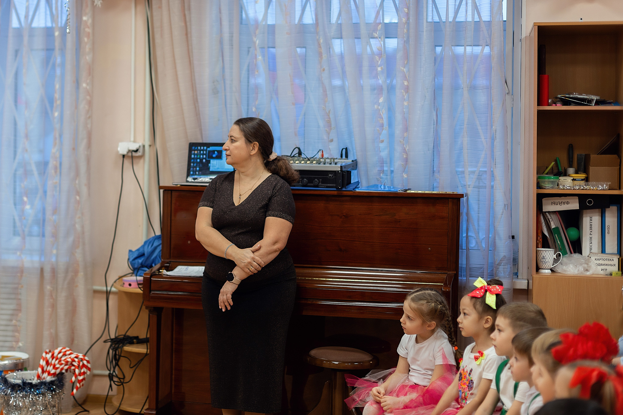 Утренник_"Карамельная фабрика» 2024. Семейный фотограф в Санкт-Петербурге