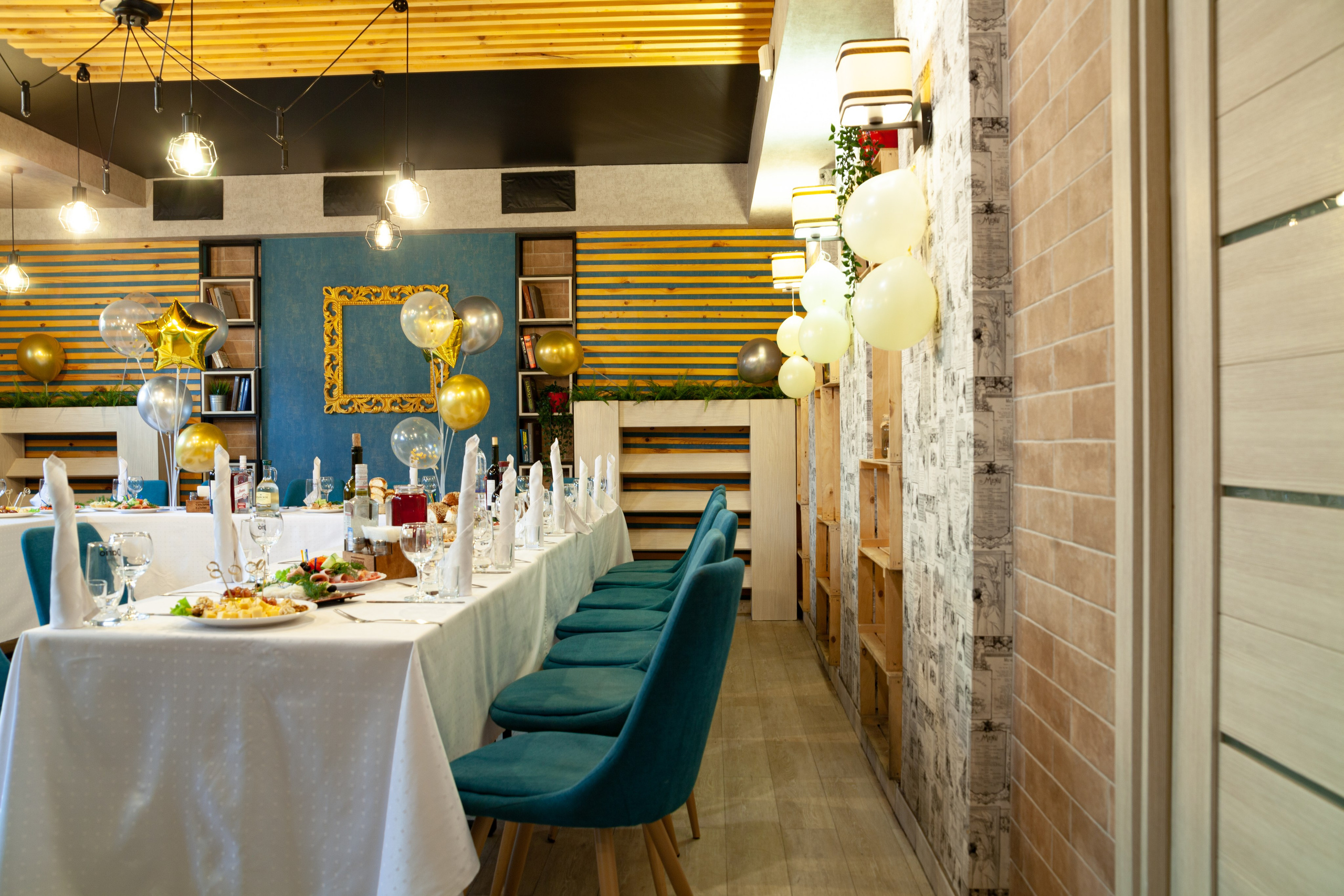 Интерьерная съёмка для кафе и ресторанов. Предметный и репортажный фотограф Алексей Кротов