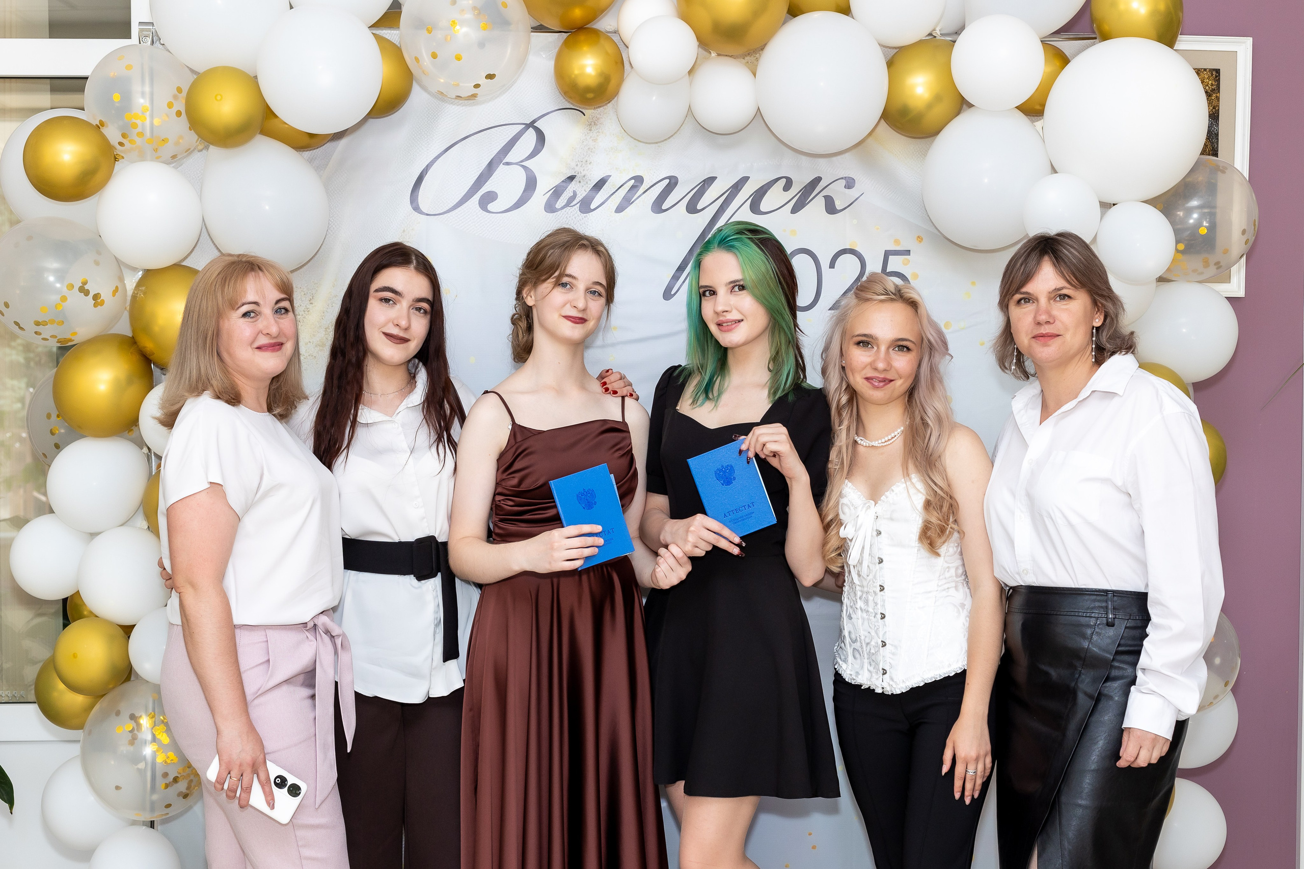 Вручение аттестата 2025. Выпускные альбомы Майкоп, Краснодар Елена Золотарева