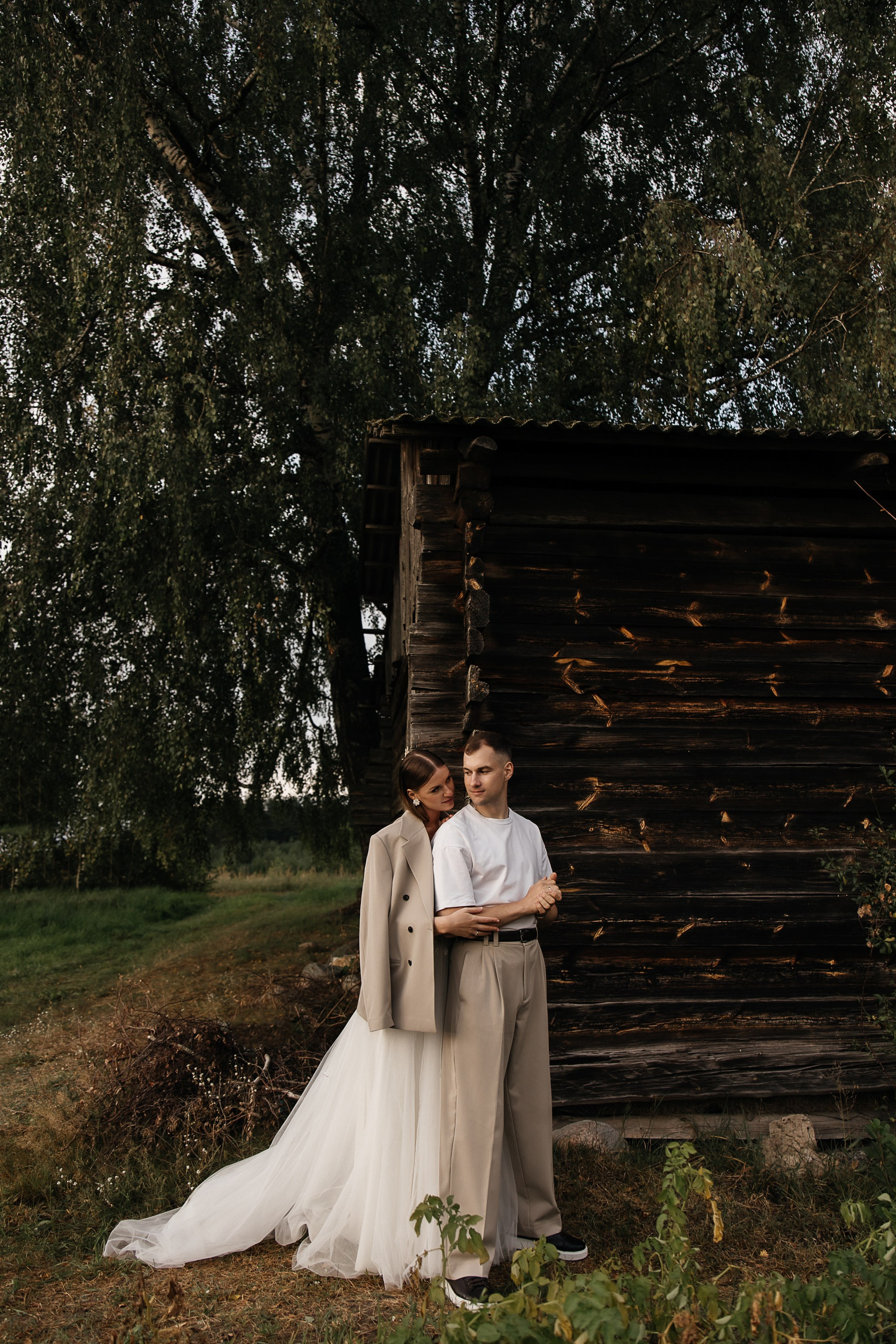 Свадьбная фотосессия в деревенской атмосфере. Свадебный и семейный фотограф Виолетта Сидельникова. Краснодар, Россия, Беларусь, Европа