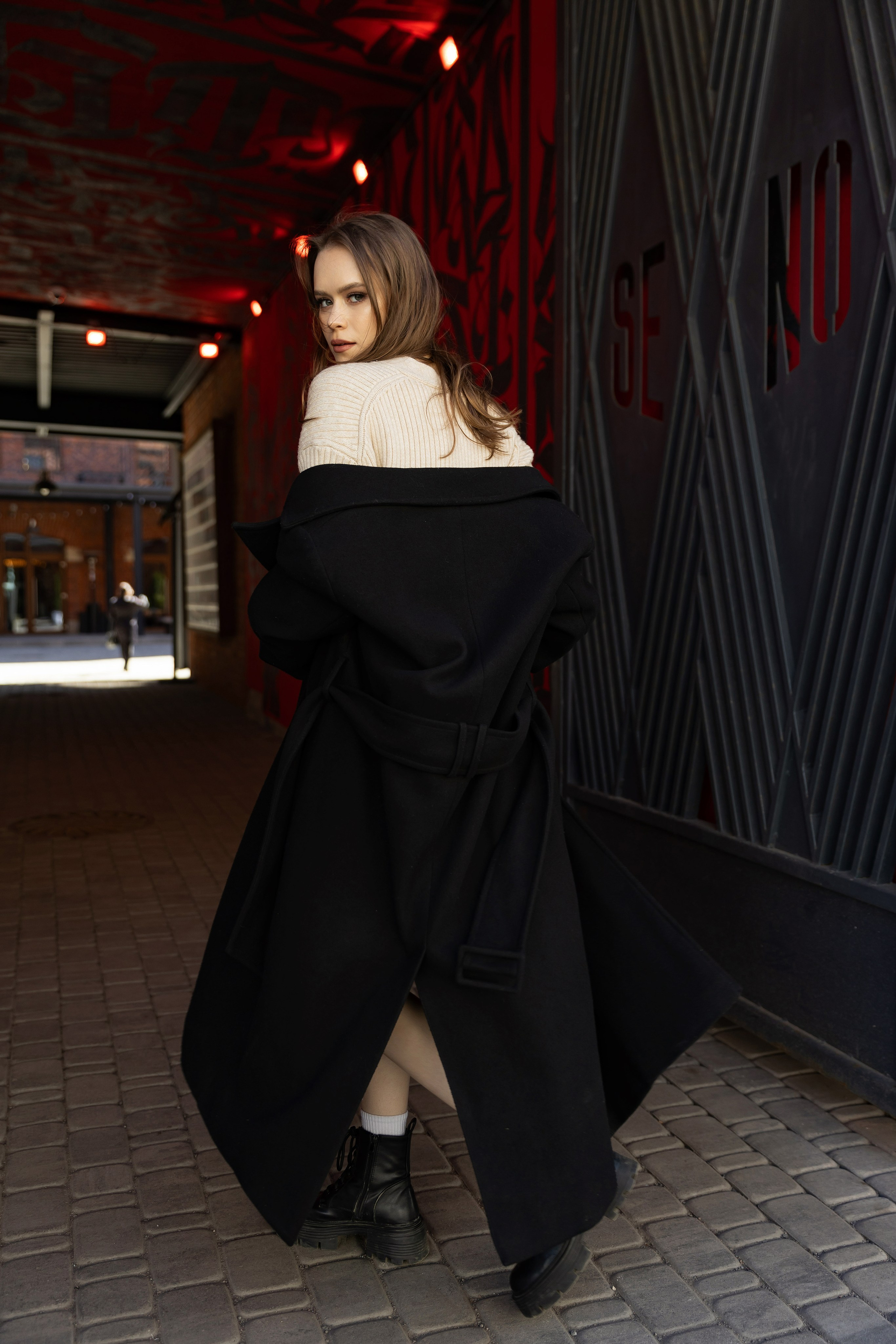 Фотосъемка девушки в пространстве Seno. Свадебный и портретный фотограф в Санкт-Петербурге Надежда Чечулина