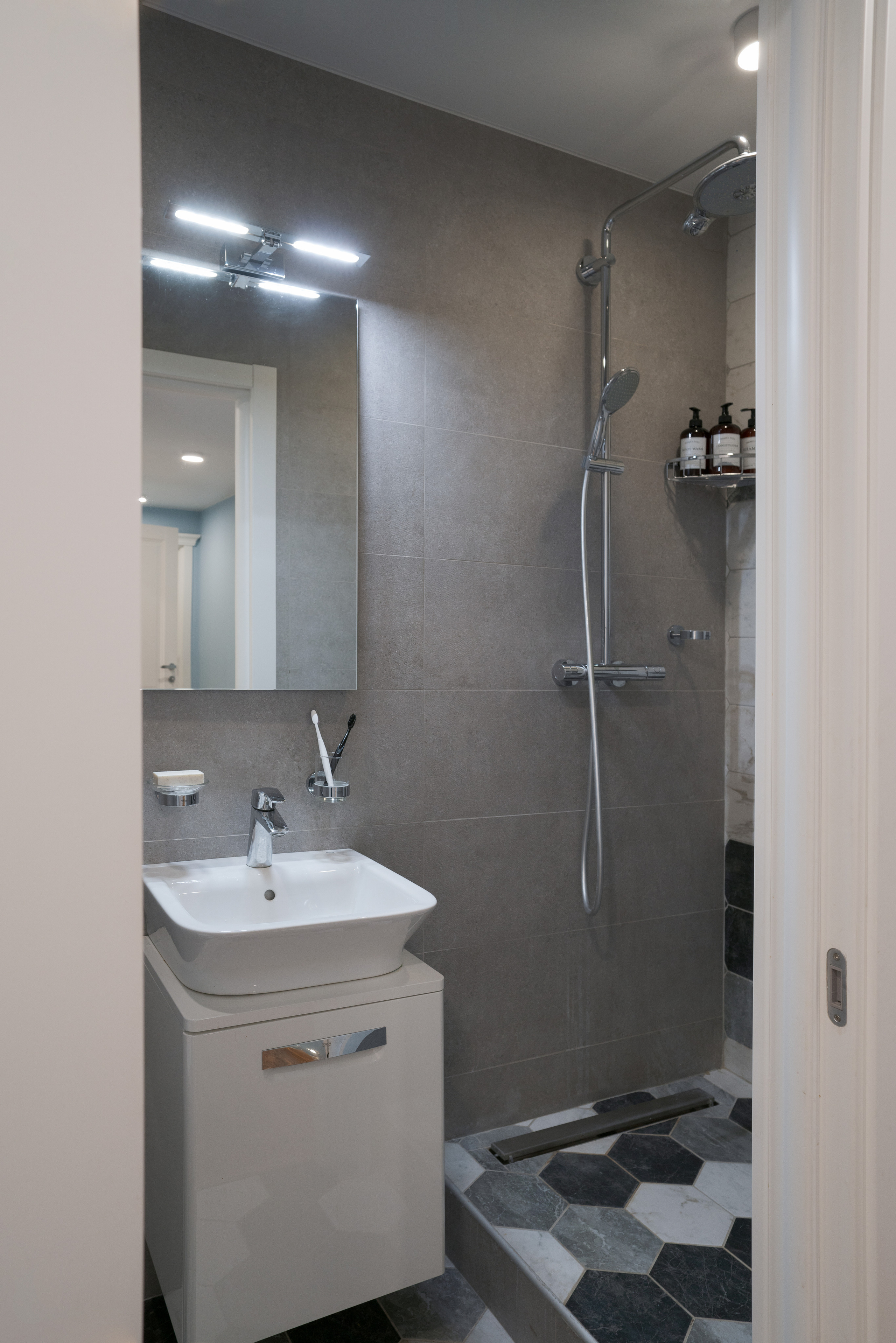 Евгения Астахова - дизайнер интерьера, дизайнер +7 985 220 6109. АСТАХОВА DESIGN дизайн интерьера +7 985 220 6109