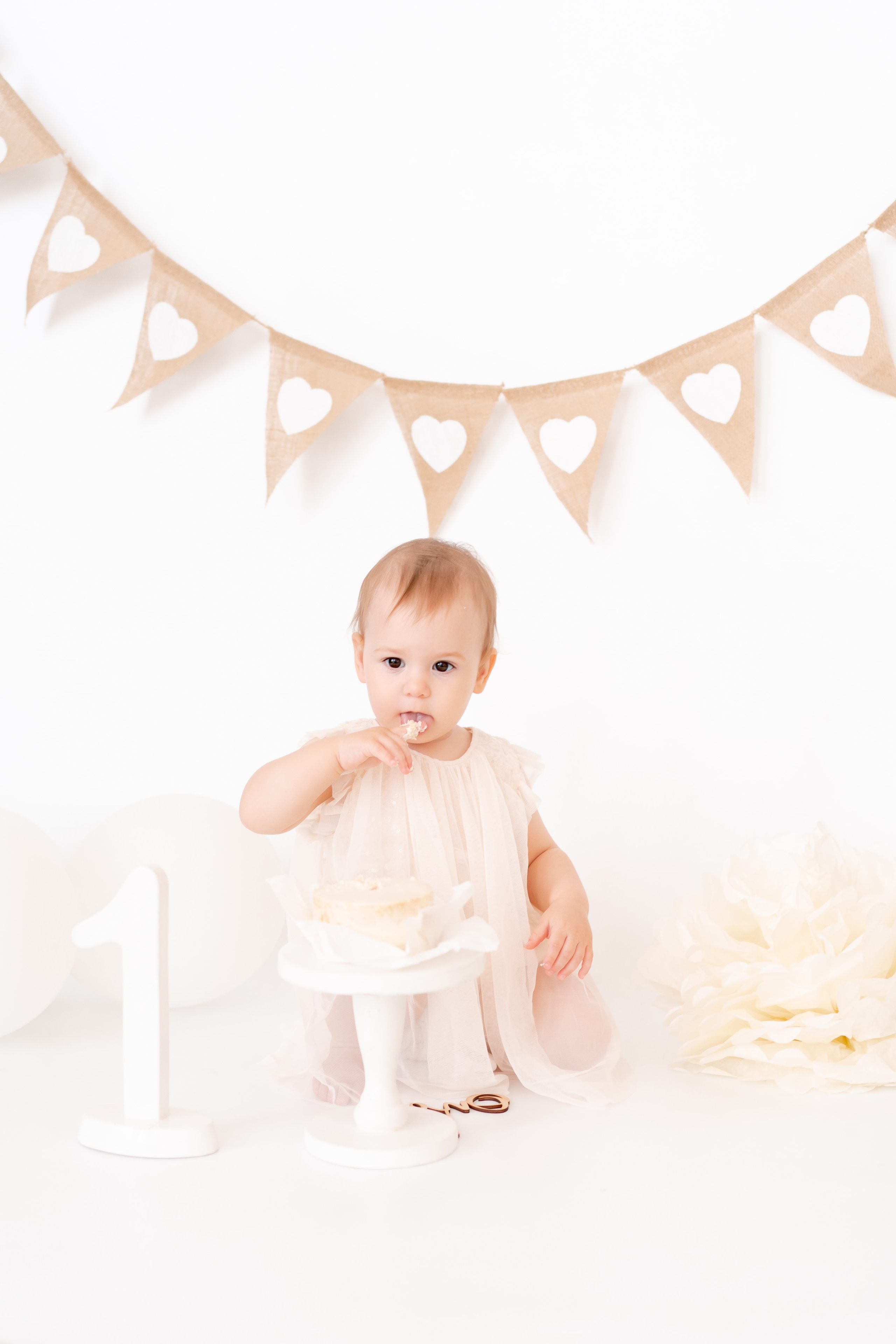 Крушение торта, Smash cake. Детская, семейная фотостудия в Санкт-Петербурге