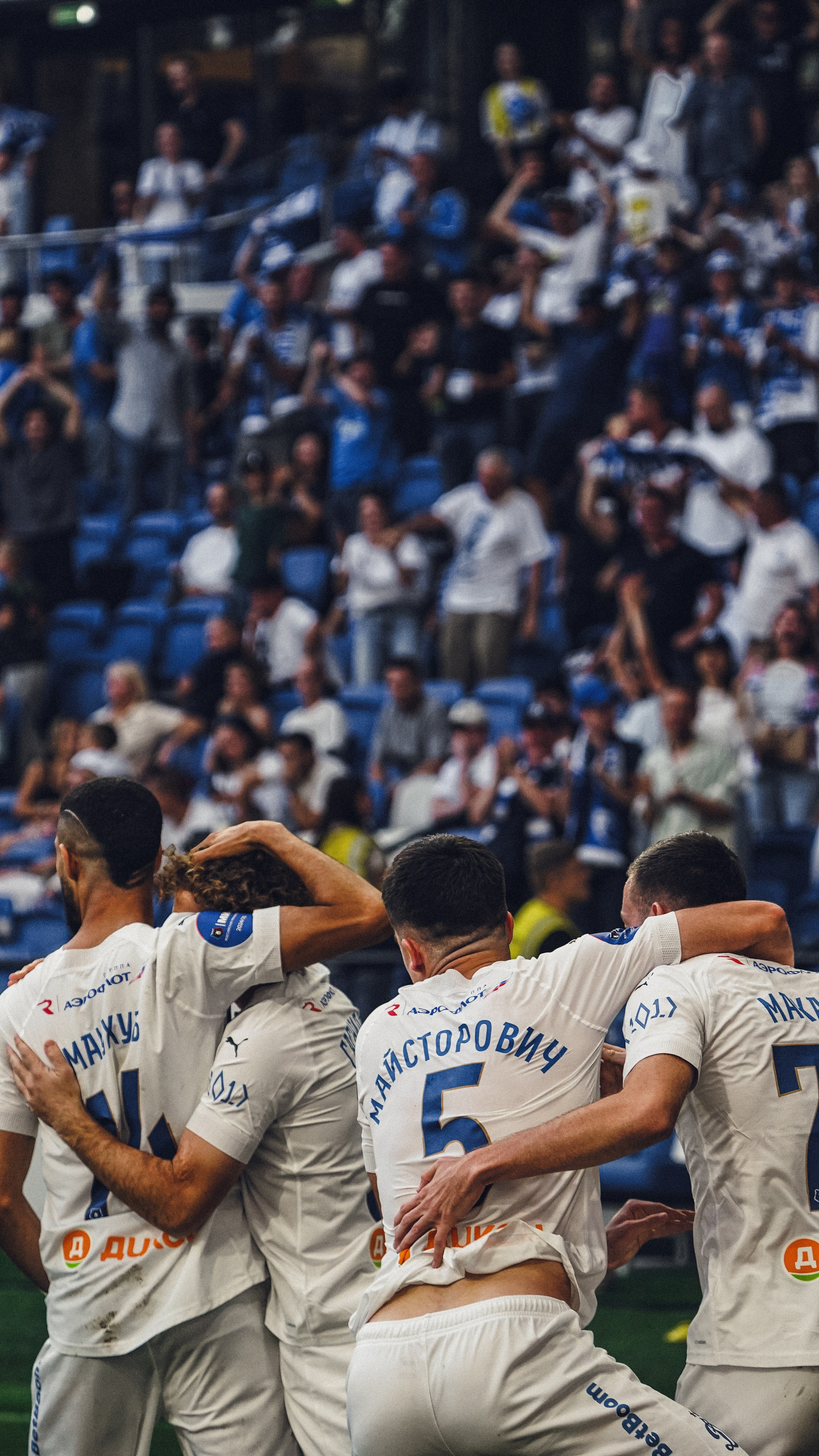 Футбол. Динамо-Ахмат 15.09.24. Автомобильный фотограф Шакая Кирилл