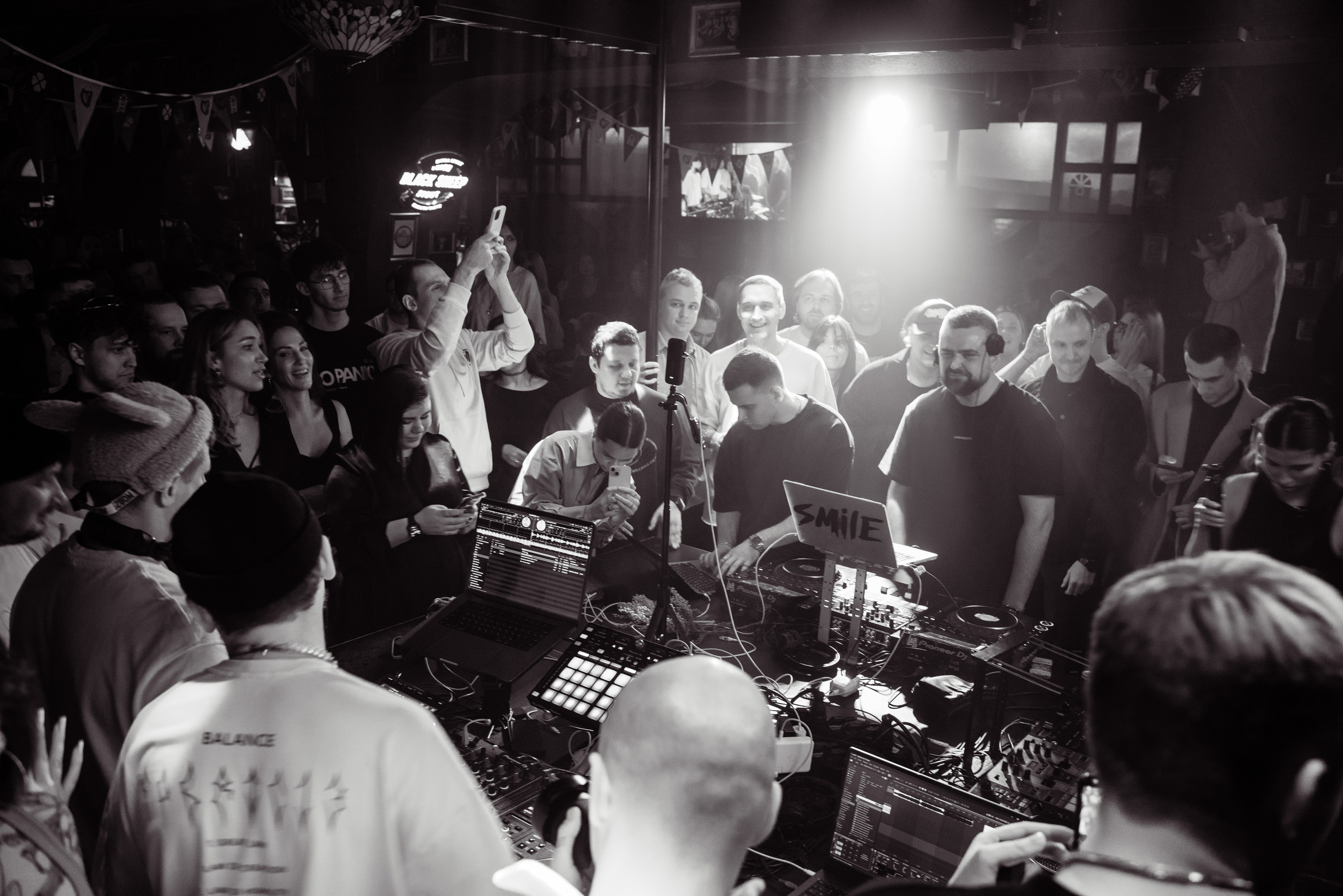 Репортажные съемки. Дипломированный фотограф в Новосибирске. Фотографирую свадьбы, репортажи, индивидуальные фотосессии, lovestory(семейные)