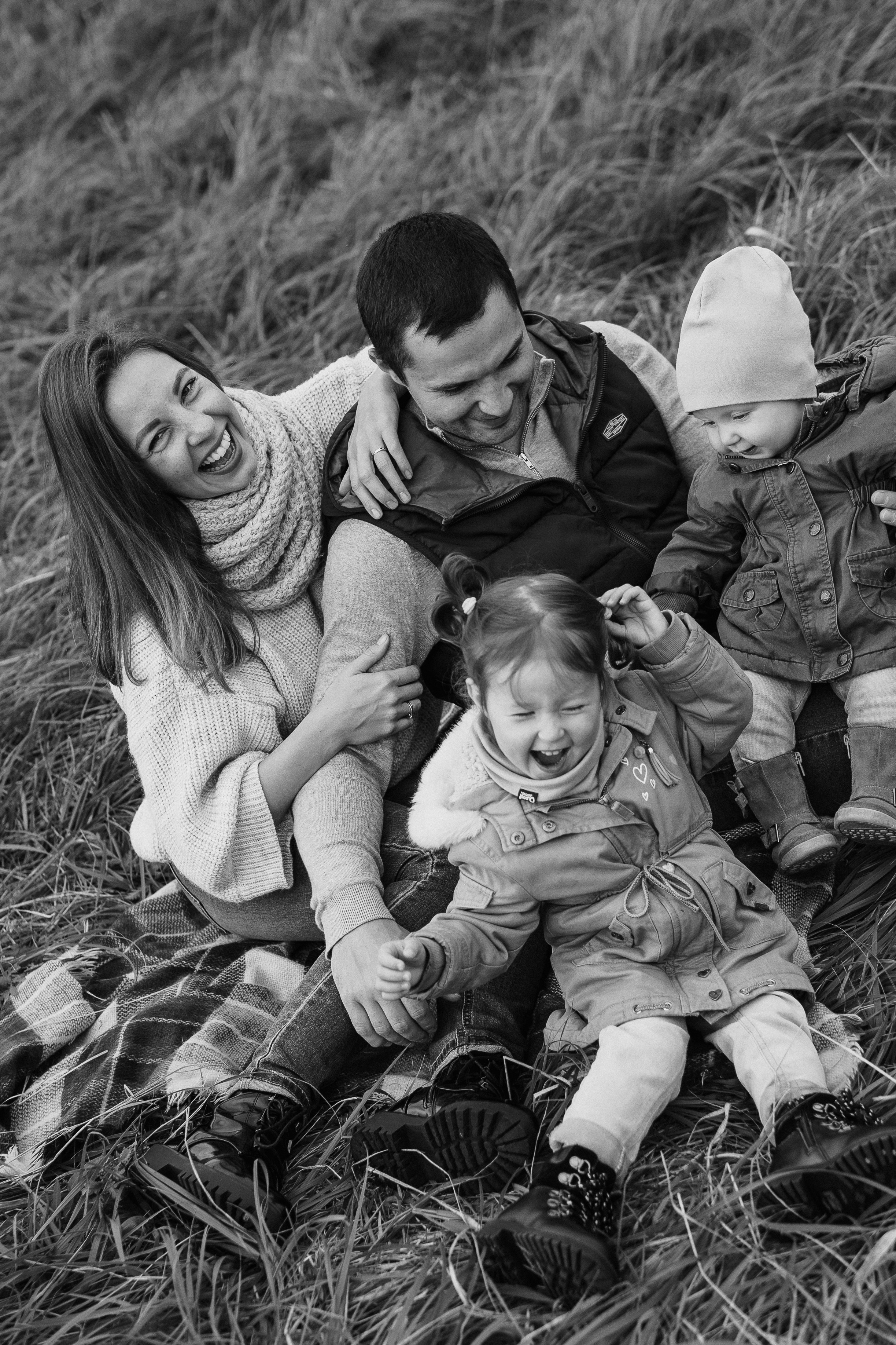 Семья Алеси и Ульяны на природе. Фотограф Ольга Игорева