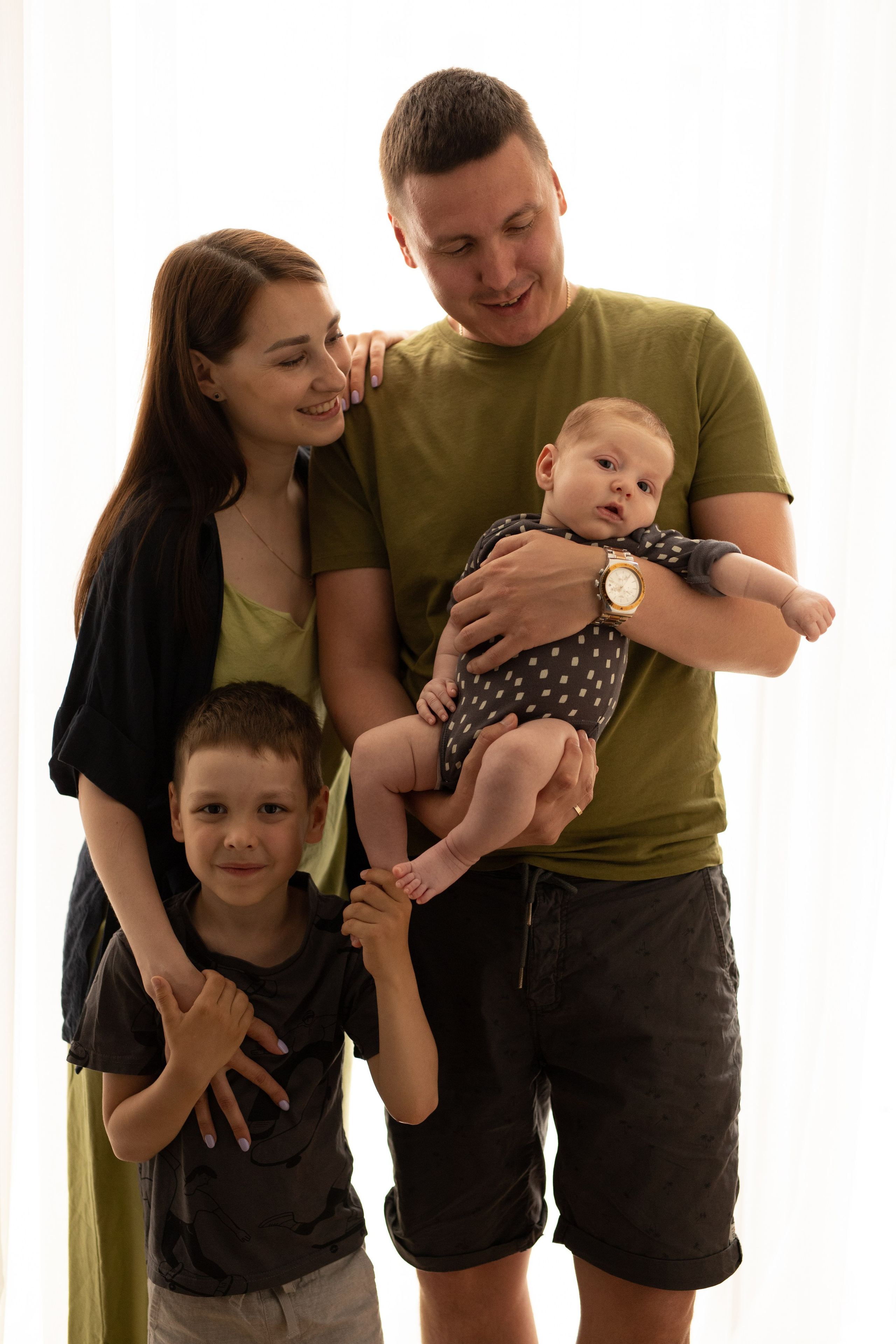 Портфолио семейная съемка Волгоград Волжский. Фотограф новорождённых Волгоград Волжский Дарья Рыскаль