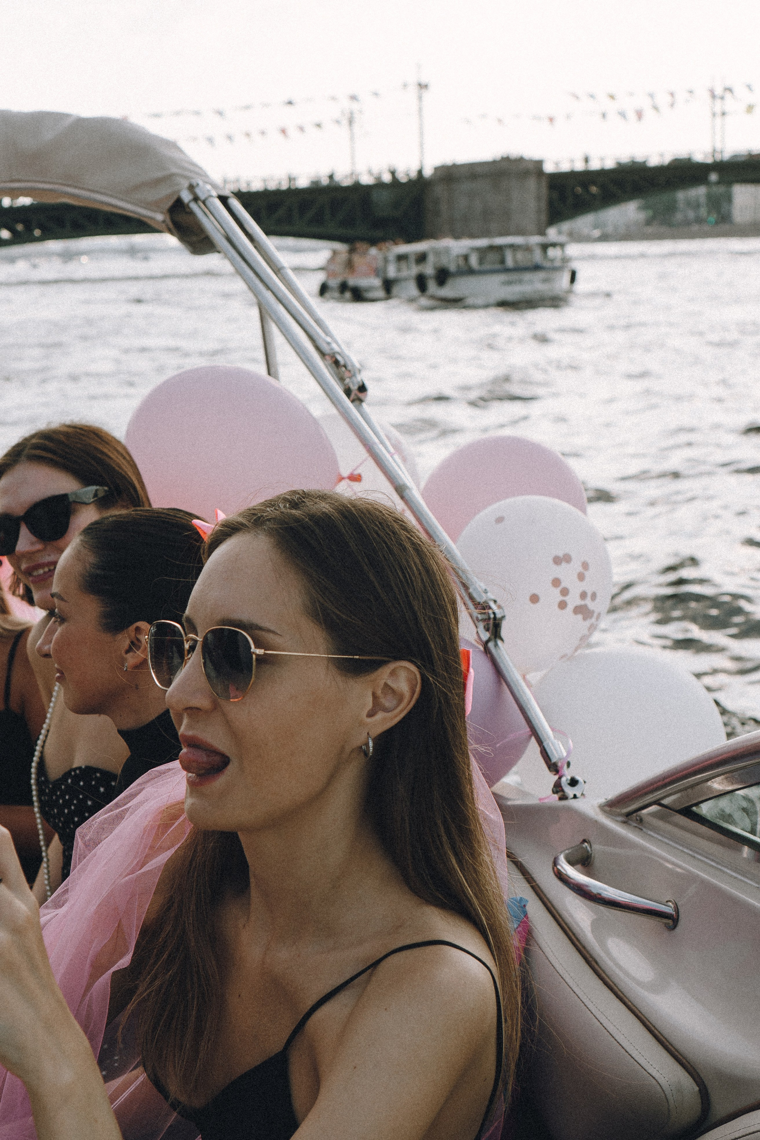 ДЕВИЧНИК НА КАТЕРЕ. Профессиональный фотограф, Санкт-Петербург — Виктория Богомолова