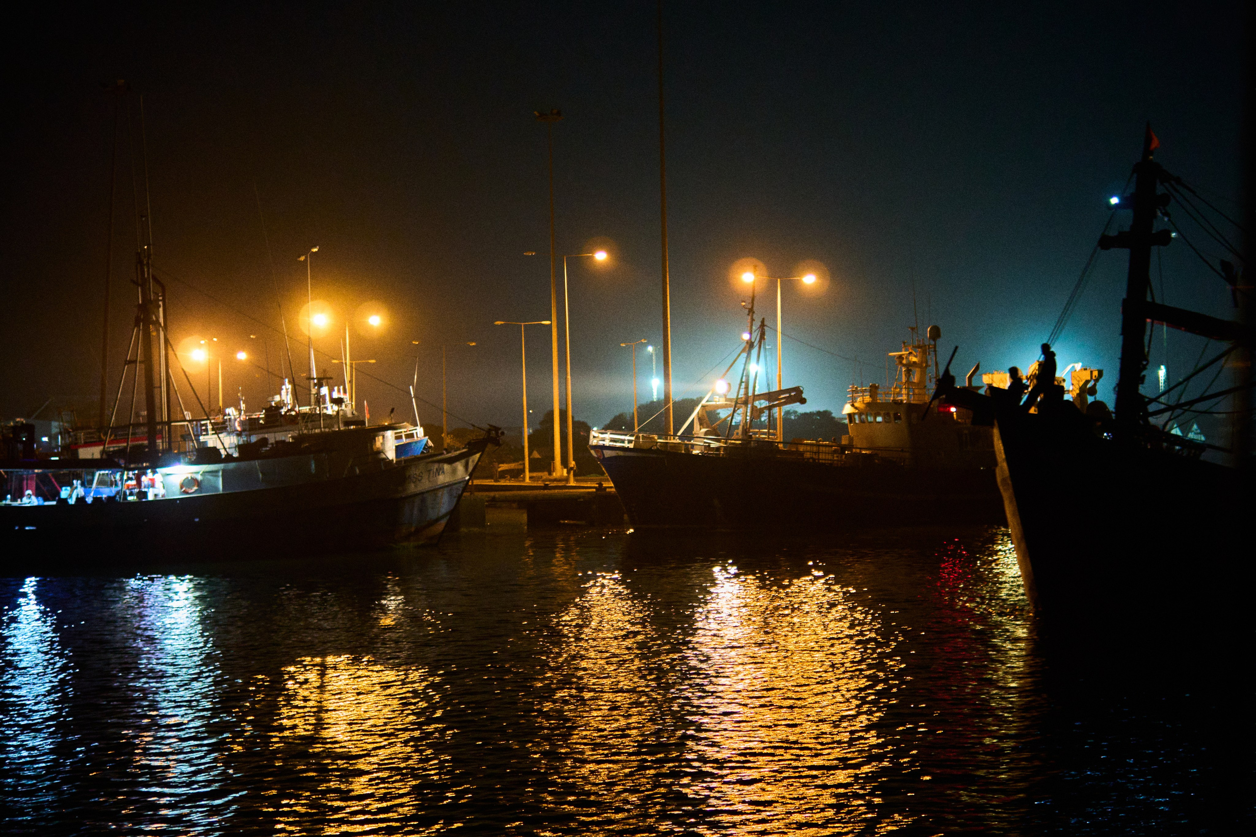 Morocco-Gambia. See the moment and catche. commercial and reportage