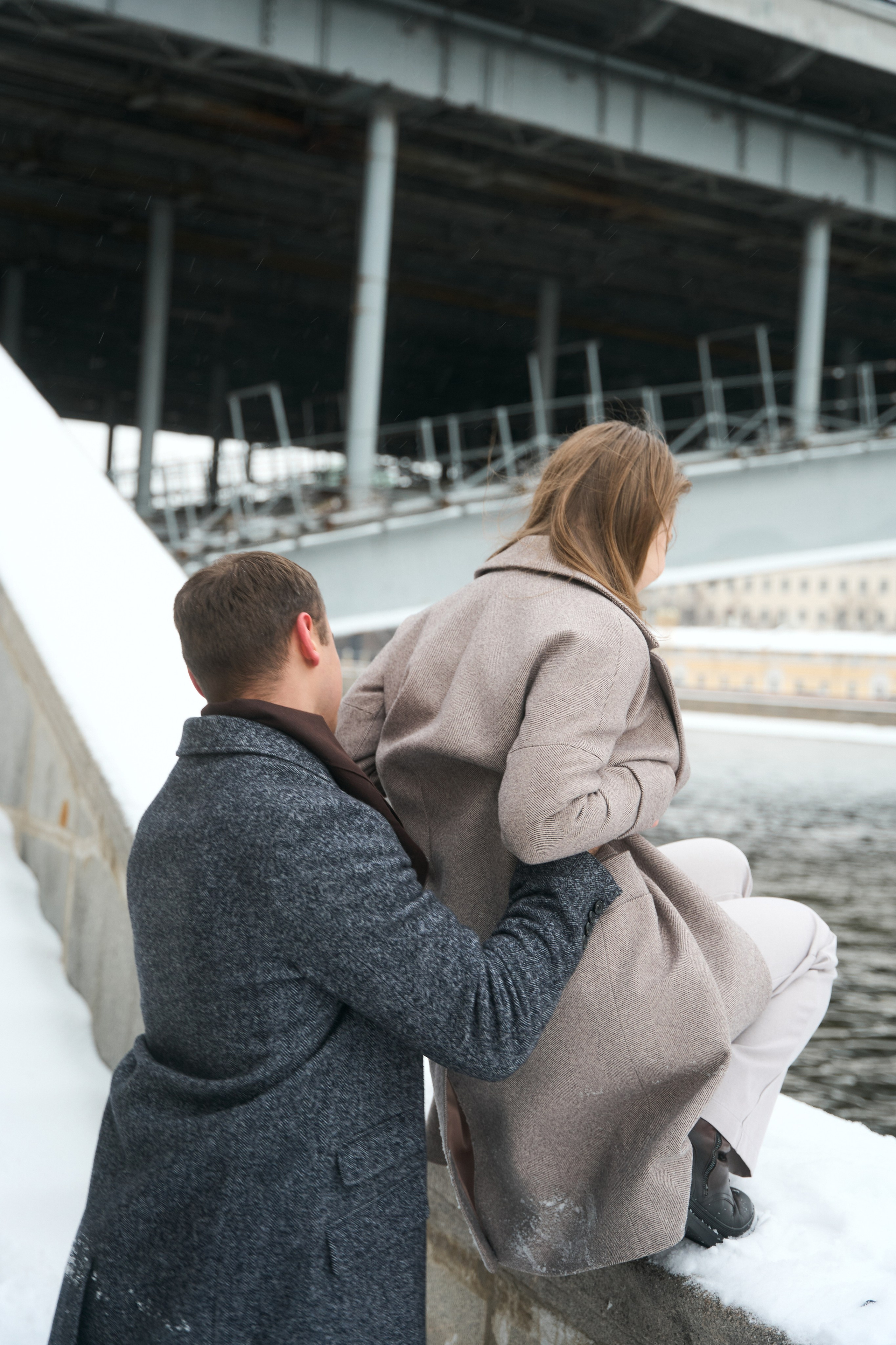 Любовь начинается с поцелуя. Minflo Photographer