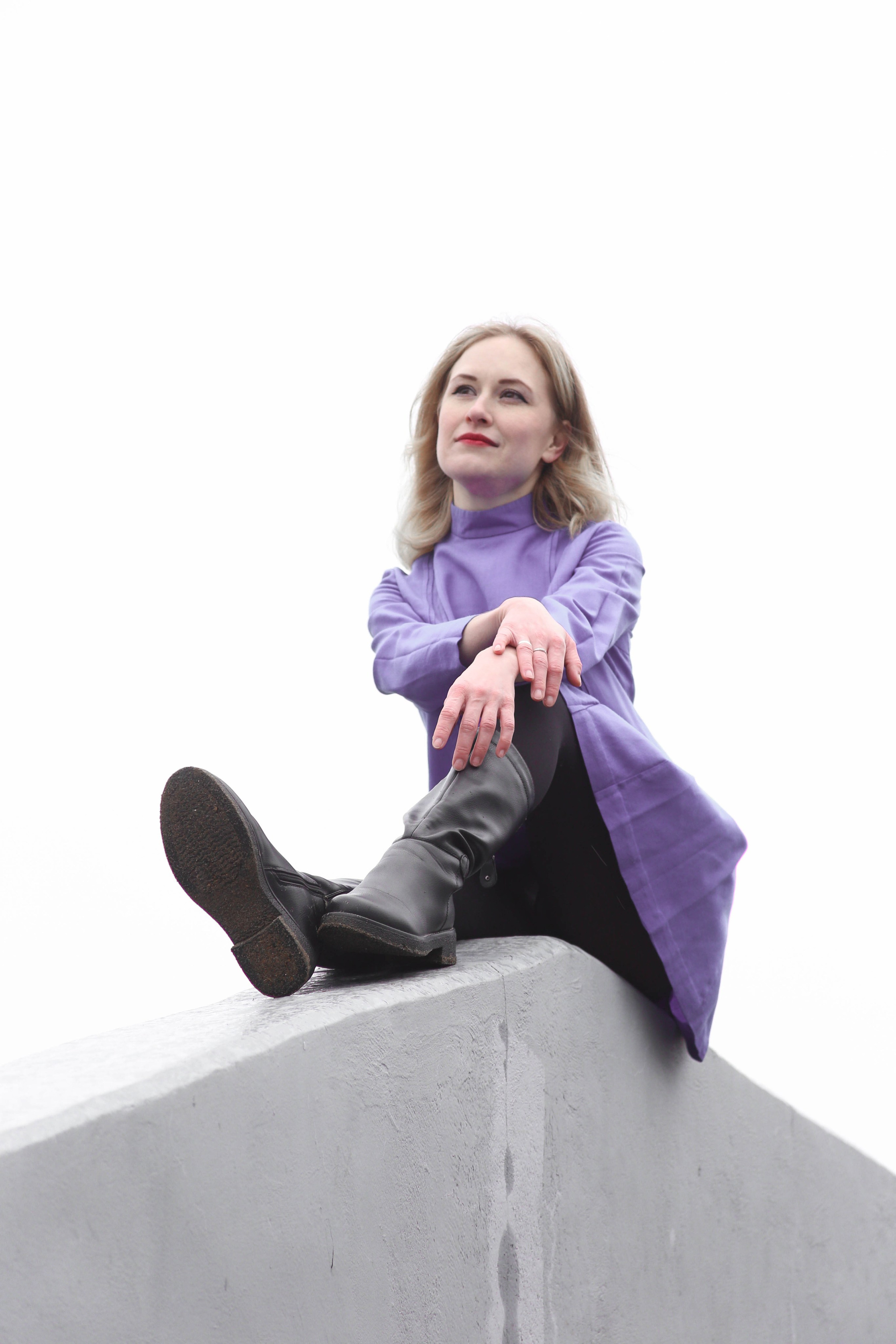 Маша на набережной. Часть 2. Фотограф Пермь. Фотосессия в фотостудии Перми и на свежем воздухе