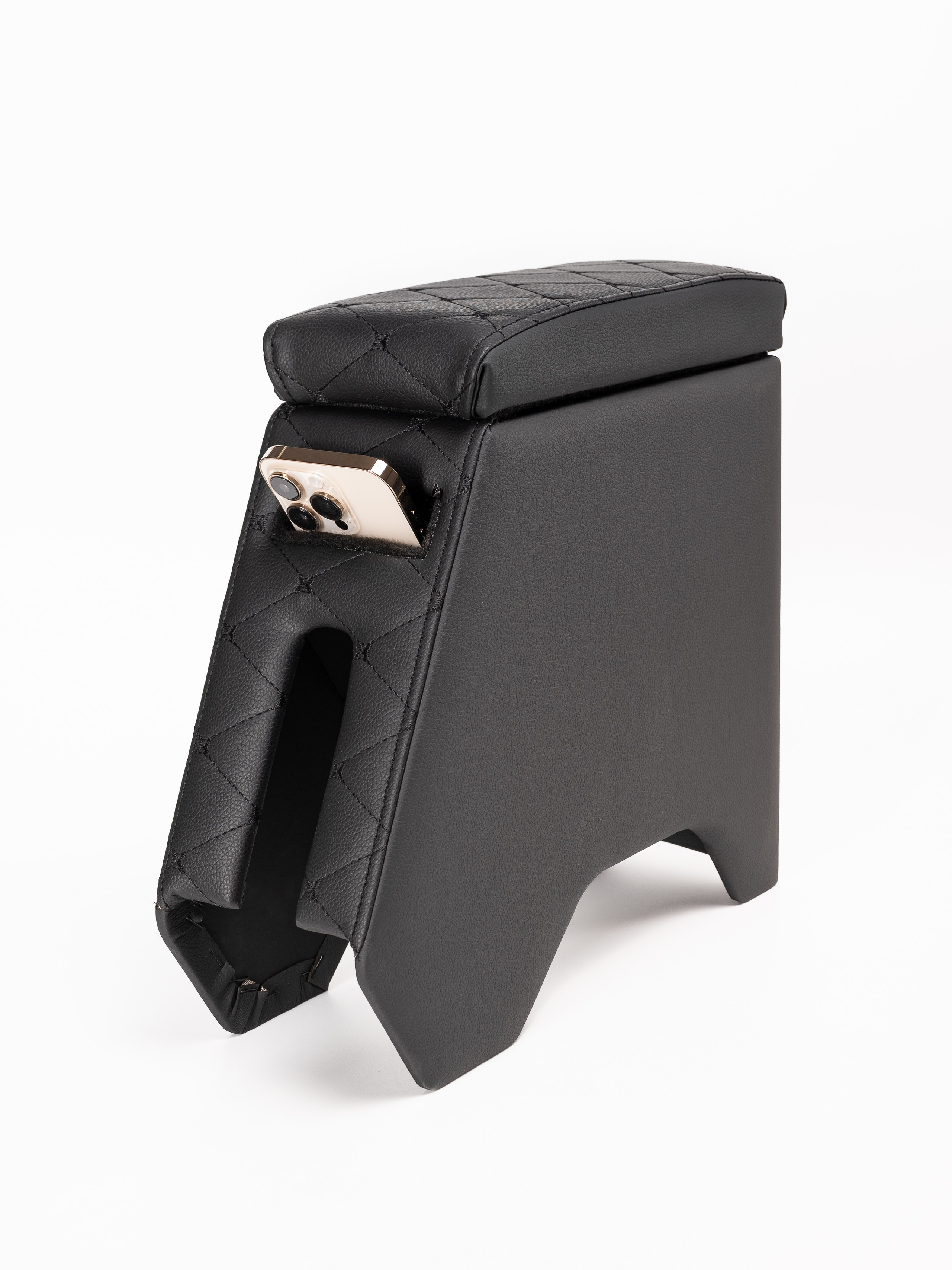 Автоподлокотники предметка стёганые серия 3. Предметный фотограф, фото для маркетплейсов Пятигорск, КМВ