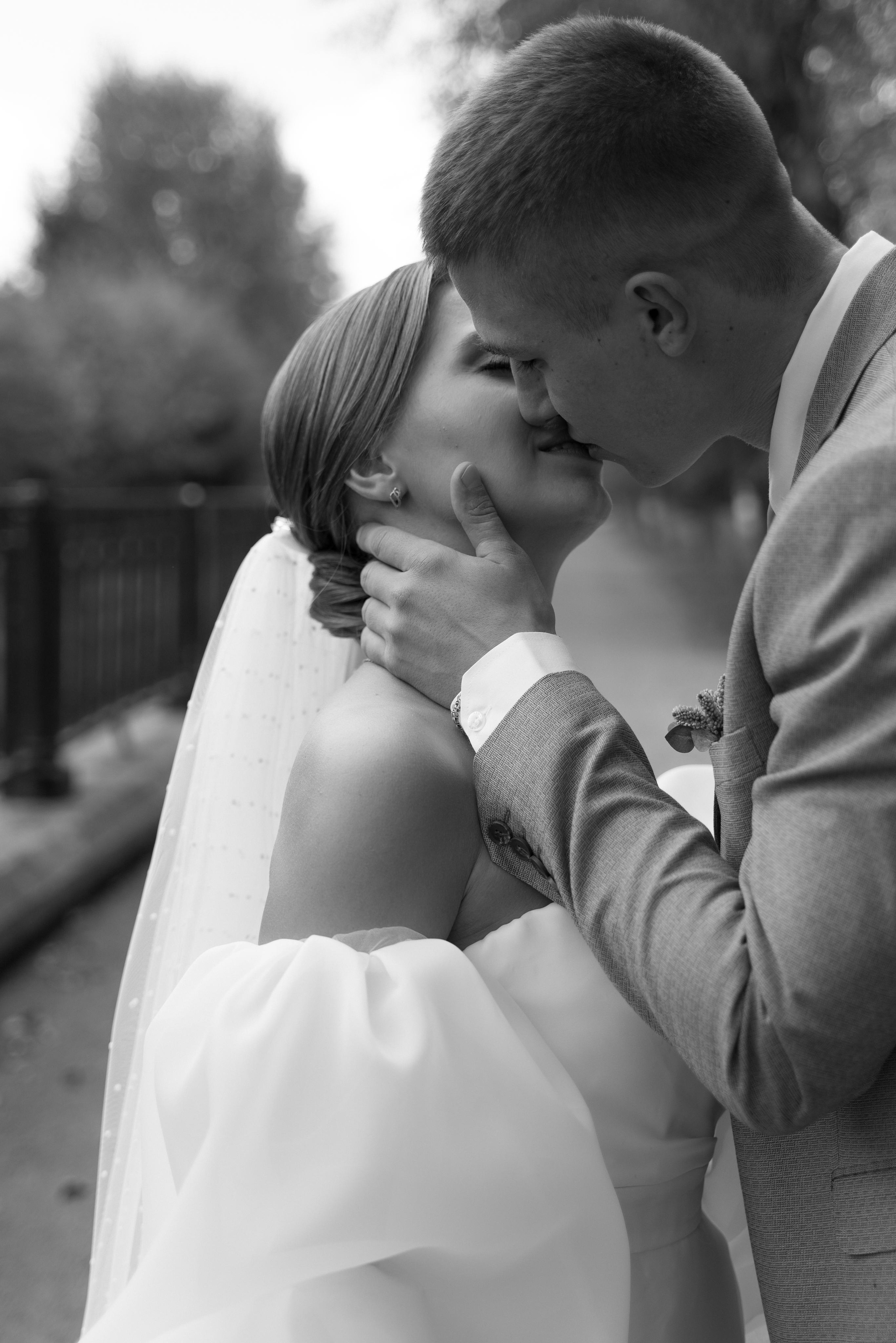 Сергей и Ксения. Свадебный фотограф Анастасия Хабарова в Новоуральске и Екатеринбурге