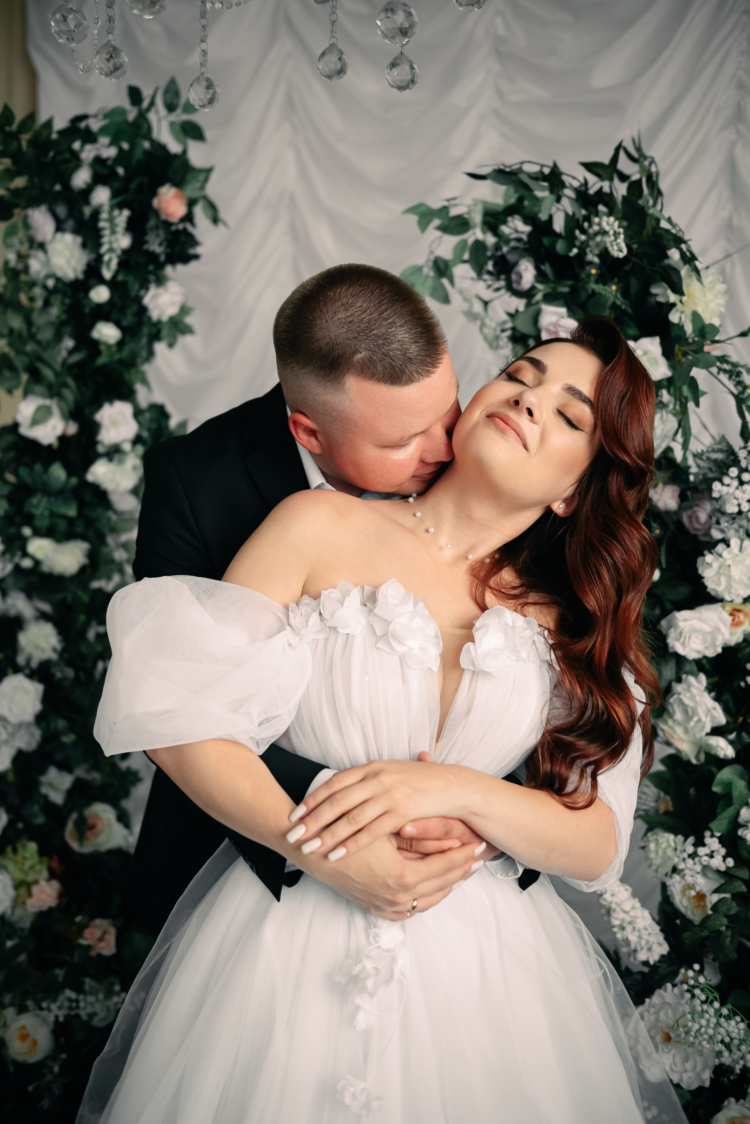 Свадебная фотосессия в фотостудии MAGIC