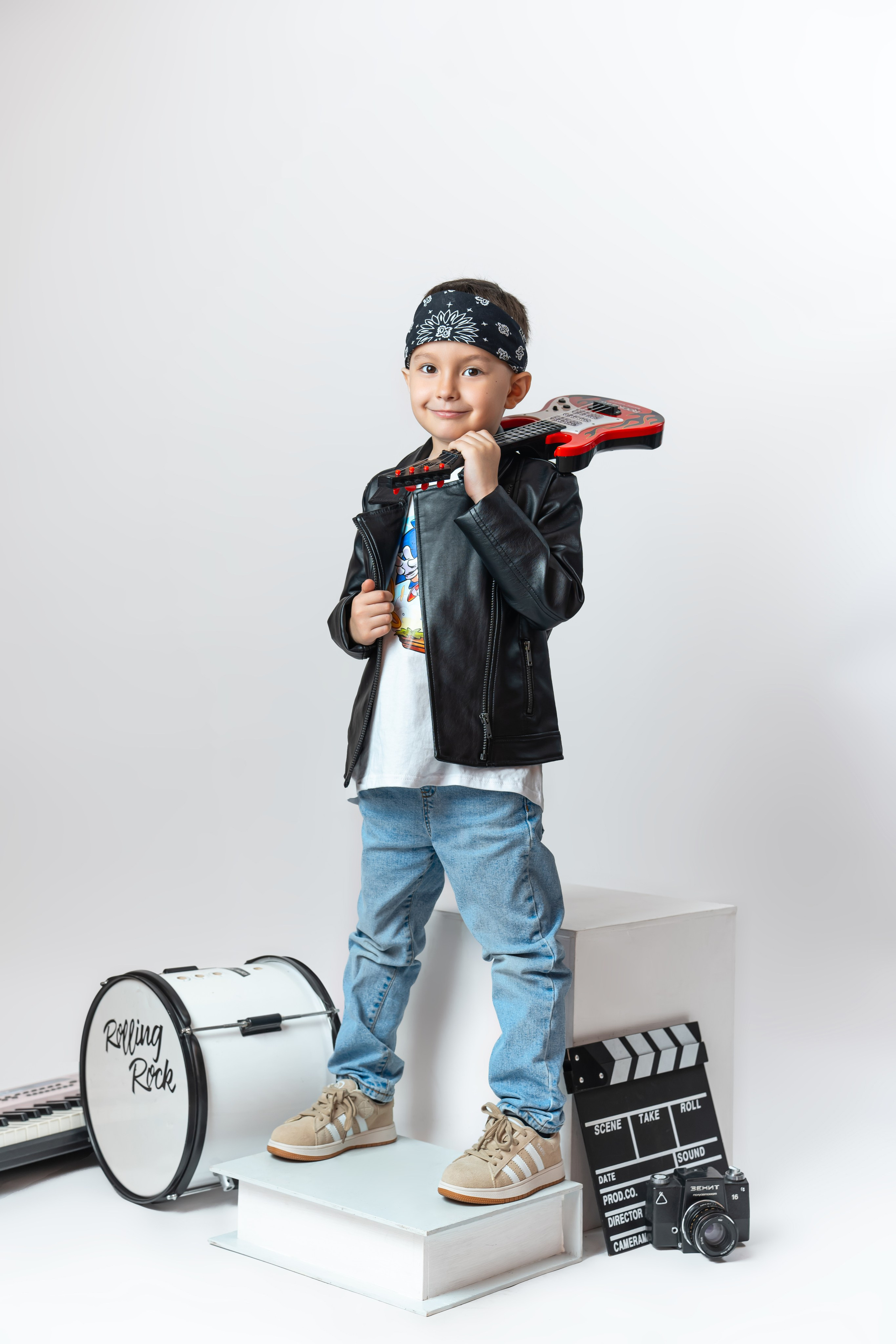 Выпускные альбомы. Akhmadeevmedia.ru