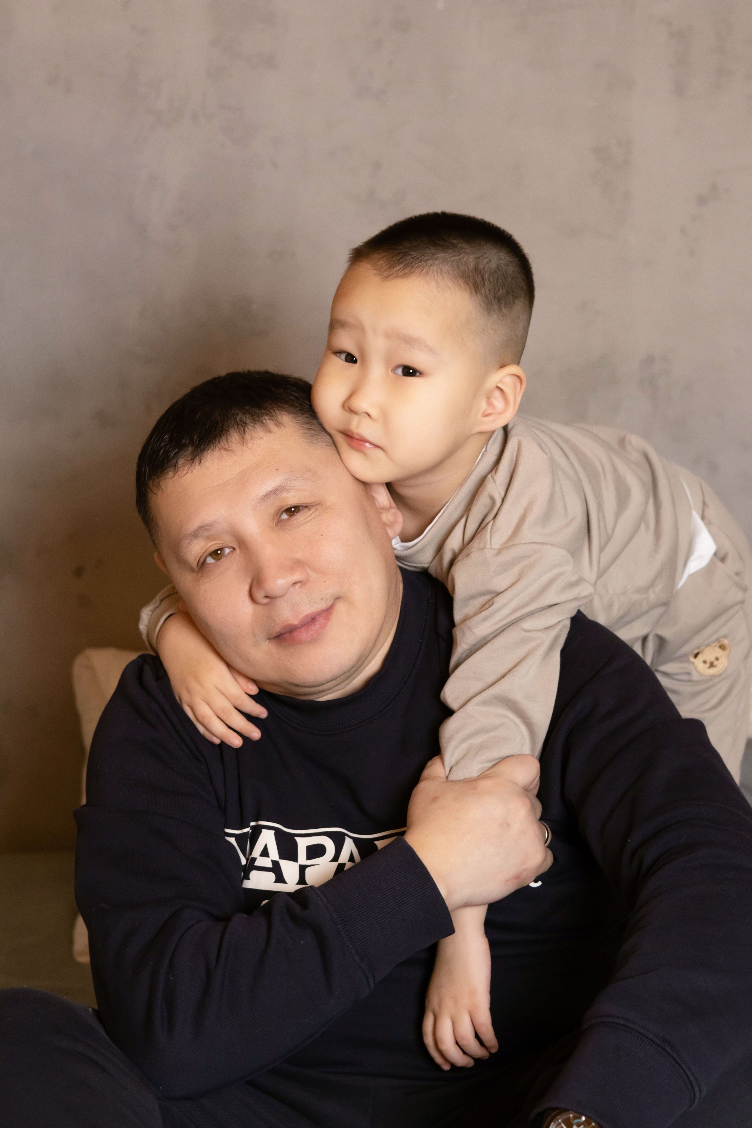 Очаровательная семья. Фотограф Якутск Зоя Николаева