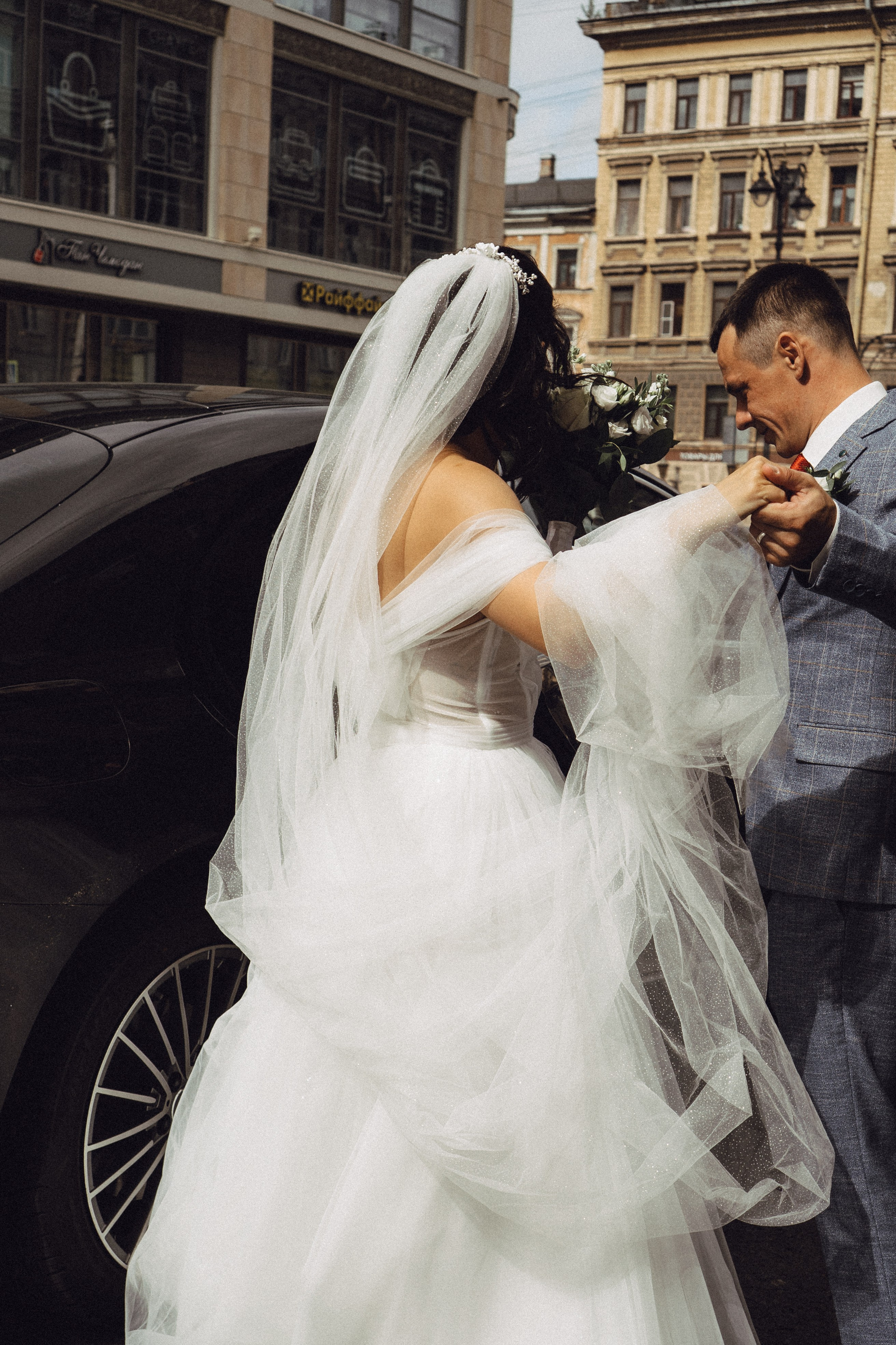 СВАДЕБНАЯ ПРОГУЛКА РЕСТОРАН МЫ ЖЕ НА ТЫ И ФОТОСЕССИИЯ С АВТОМОБИЛЕМ. Профессиональный фотограф, Санкт-Петербург — Виктория Богомолова