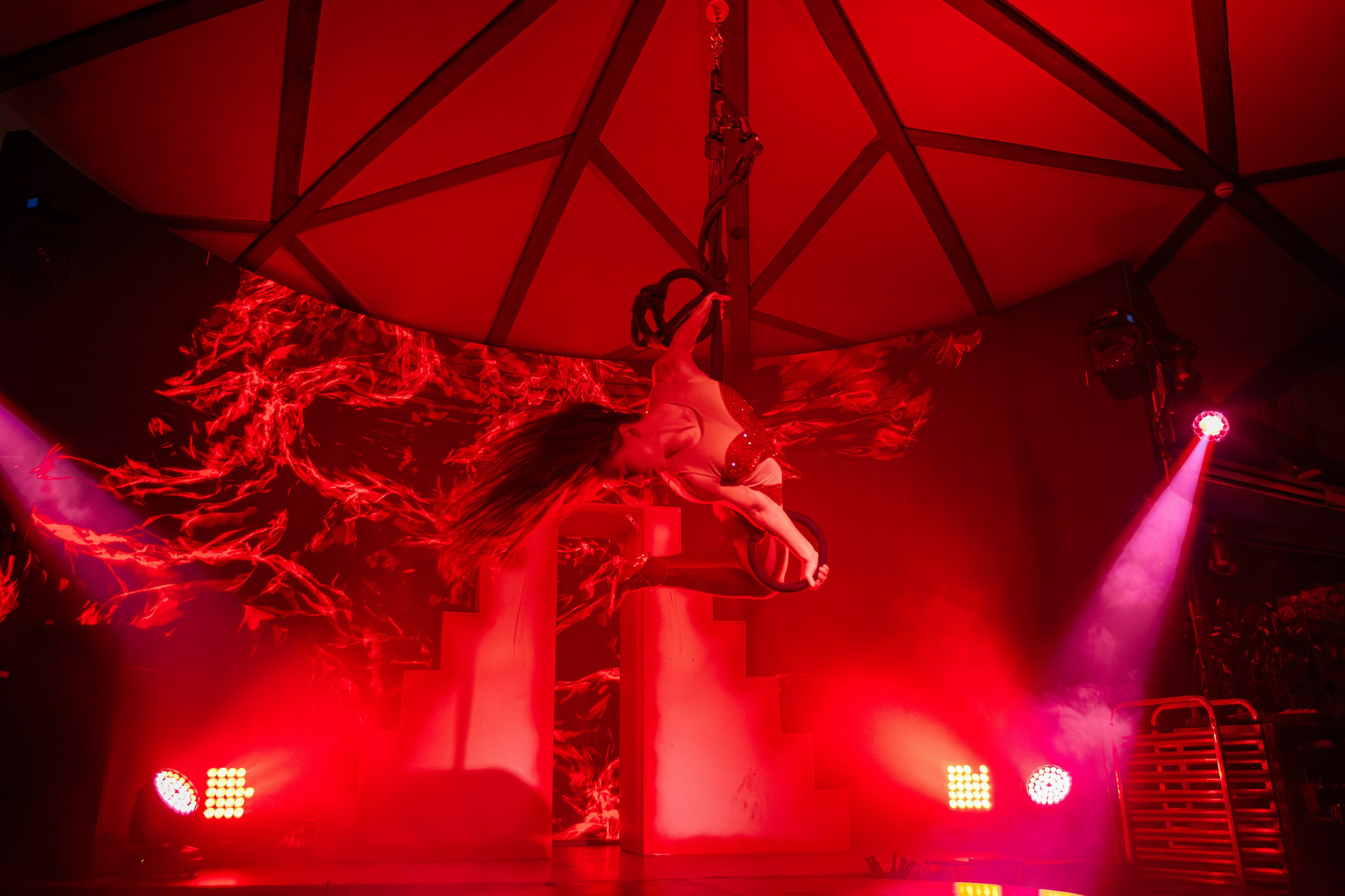 Городской корпоратив в PTIZZA_Ялта_29.12.2025. Аминов Руслан | Фотограф