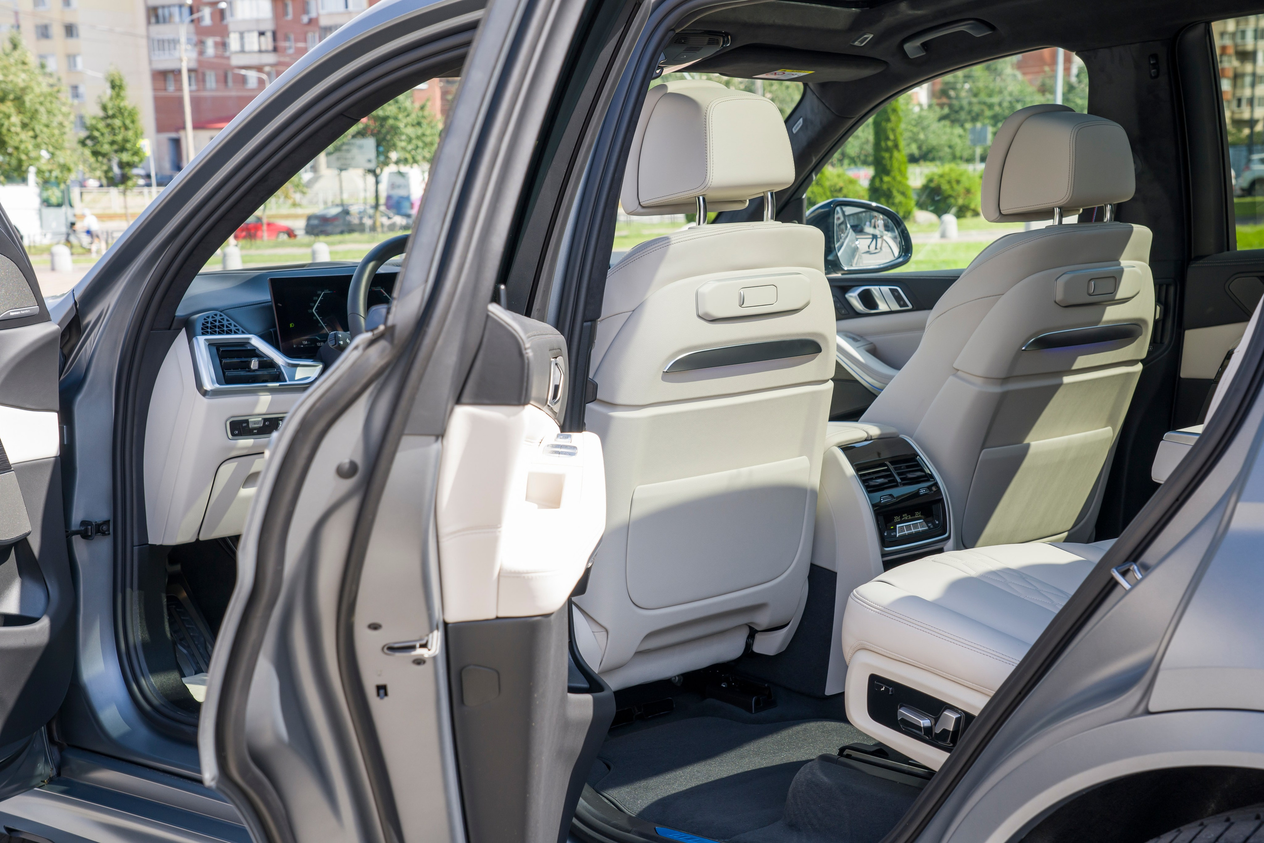 Такси люкс-класса. Фотограф в Санкт-Петербурге. Репортажная и все съёмки для бизнеса